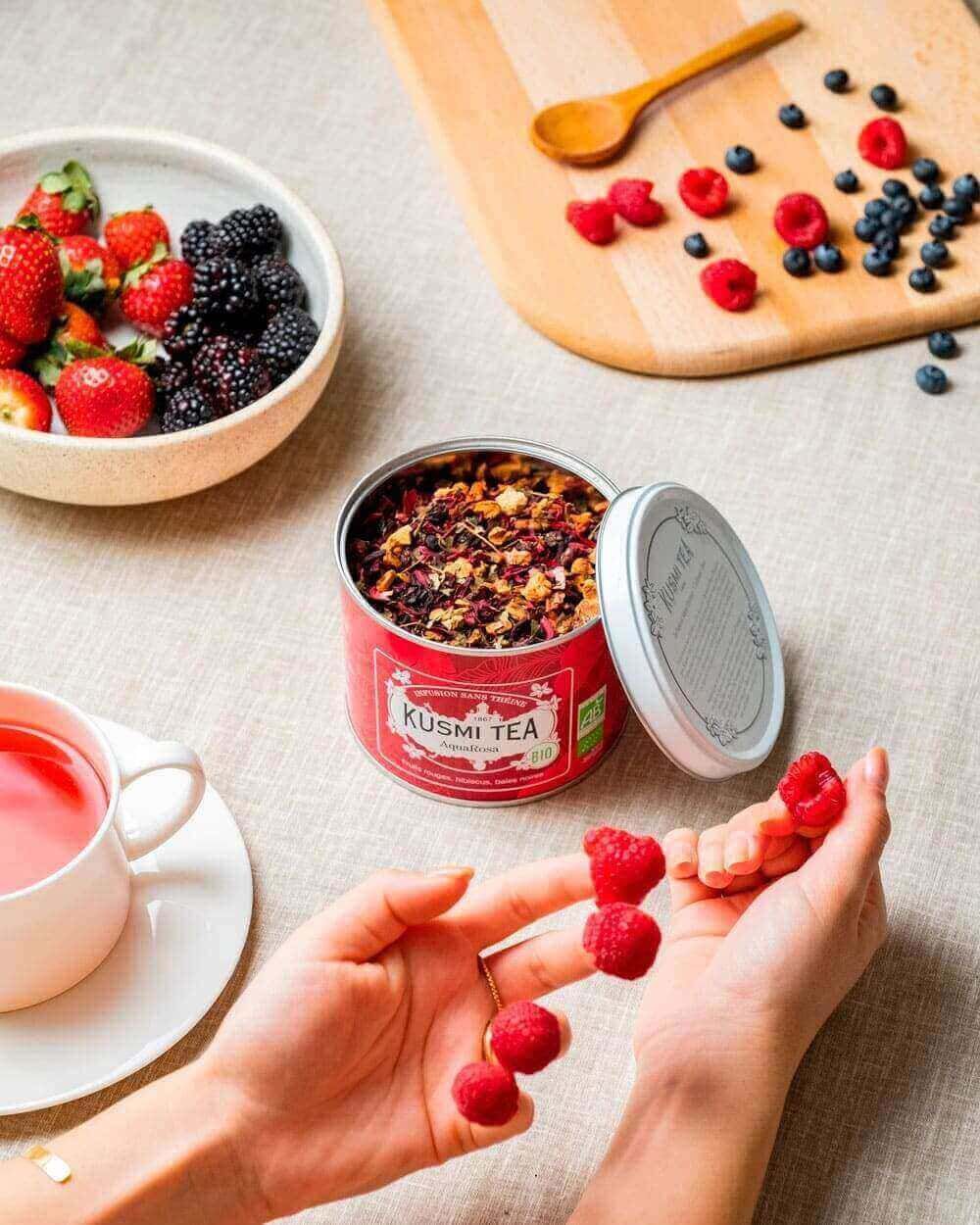 AquaRosa-Infusion hibiscus, fruits rouges Boîte 100 g