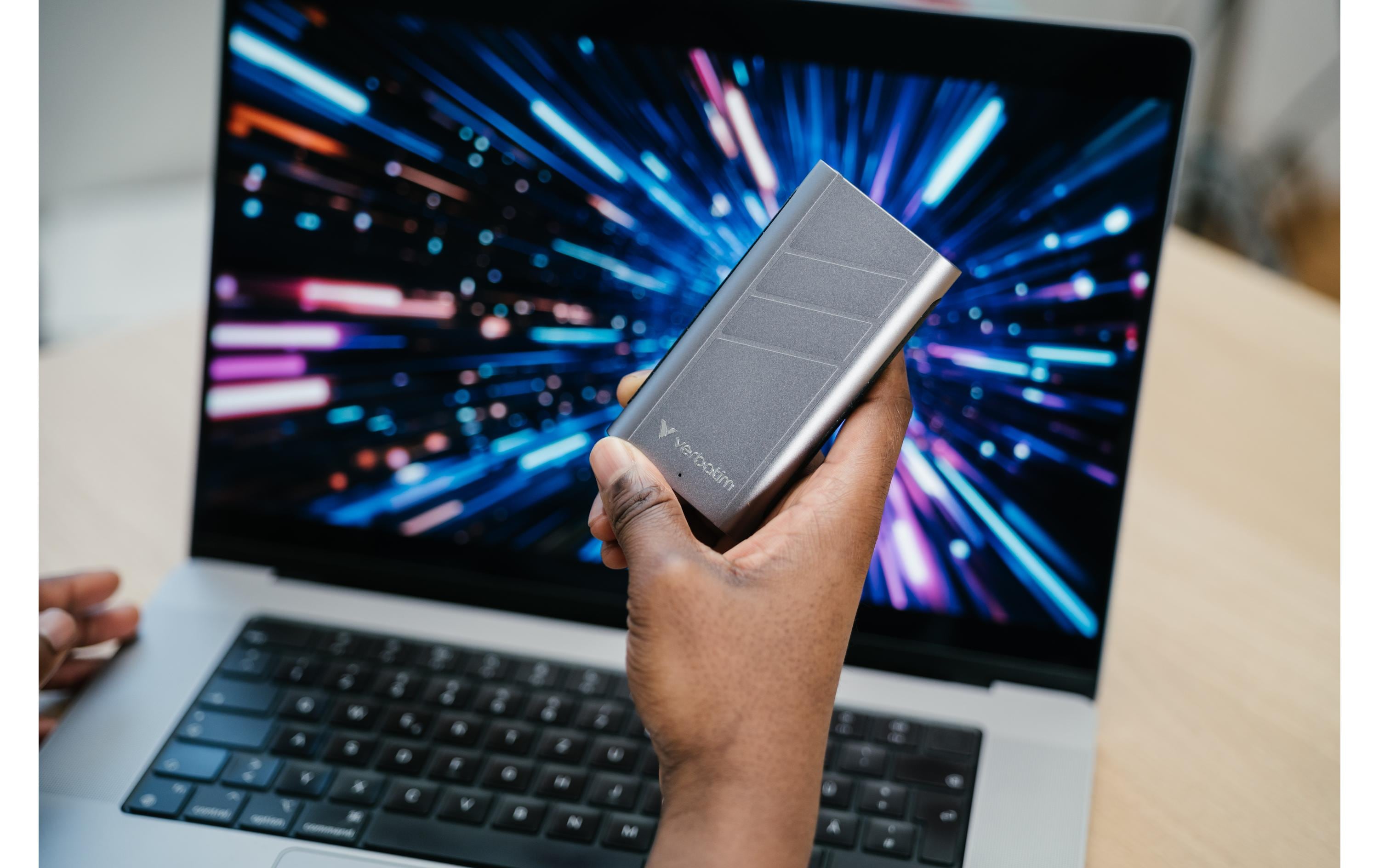 Externe SSD TurboMetal 1000 GB<br>Externe SSD mit hoher Geschwindigkeit und robustem Metalldesign