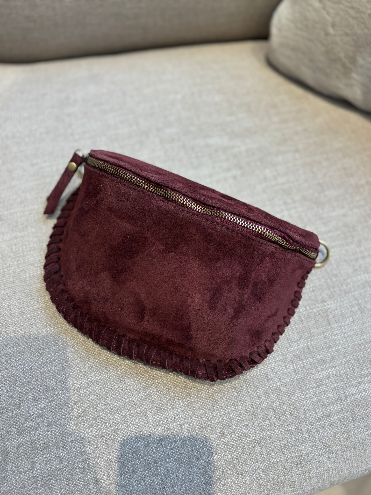 Mara Bumbag - Suede Bordeaux