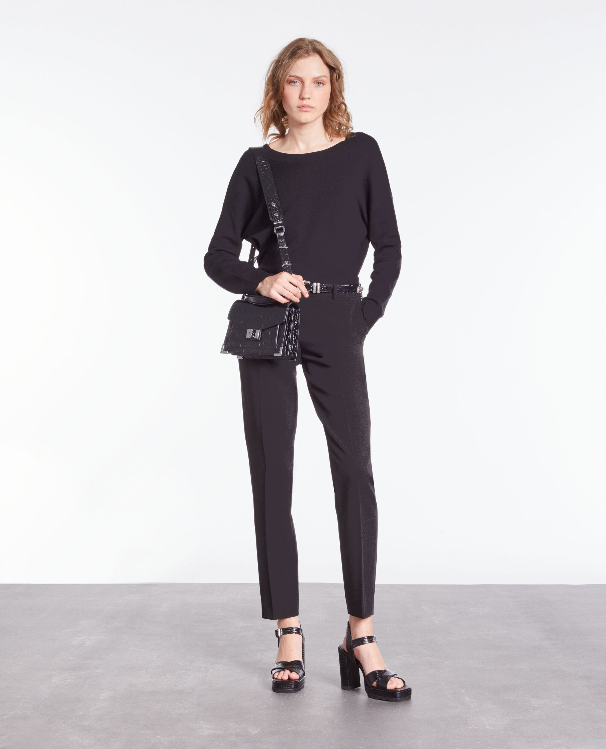 Pull avec boutonnage dans le dos