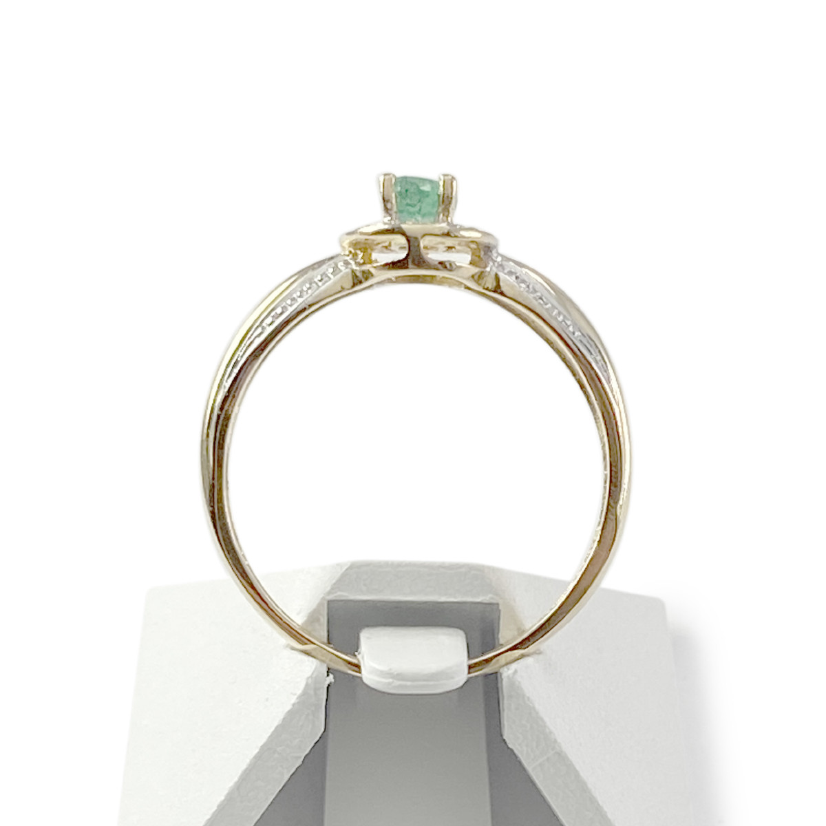Bague d'occasion or 750 jaune et rhodié diamants émeraude