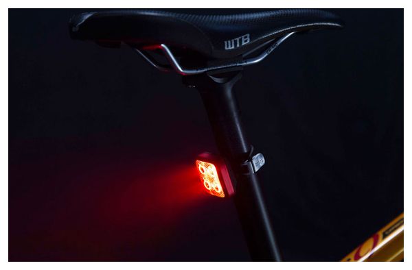 KNOG Eclairage Arriere BLINDER MOB V THE FACE Argent