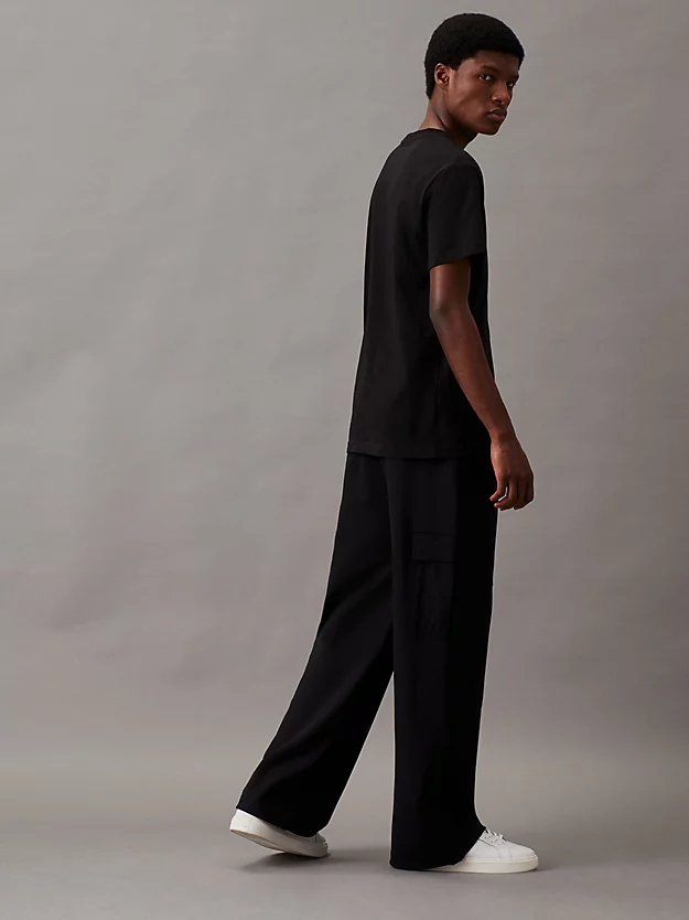 Calça cargo Milano em malha com modelagem relaxada