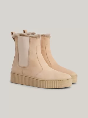 Botas Chelsea Essenciais de Couro com Forro Quente