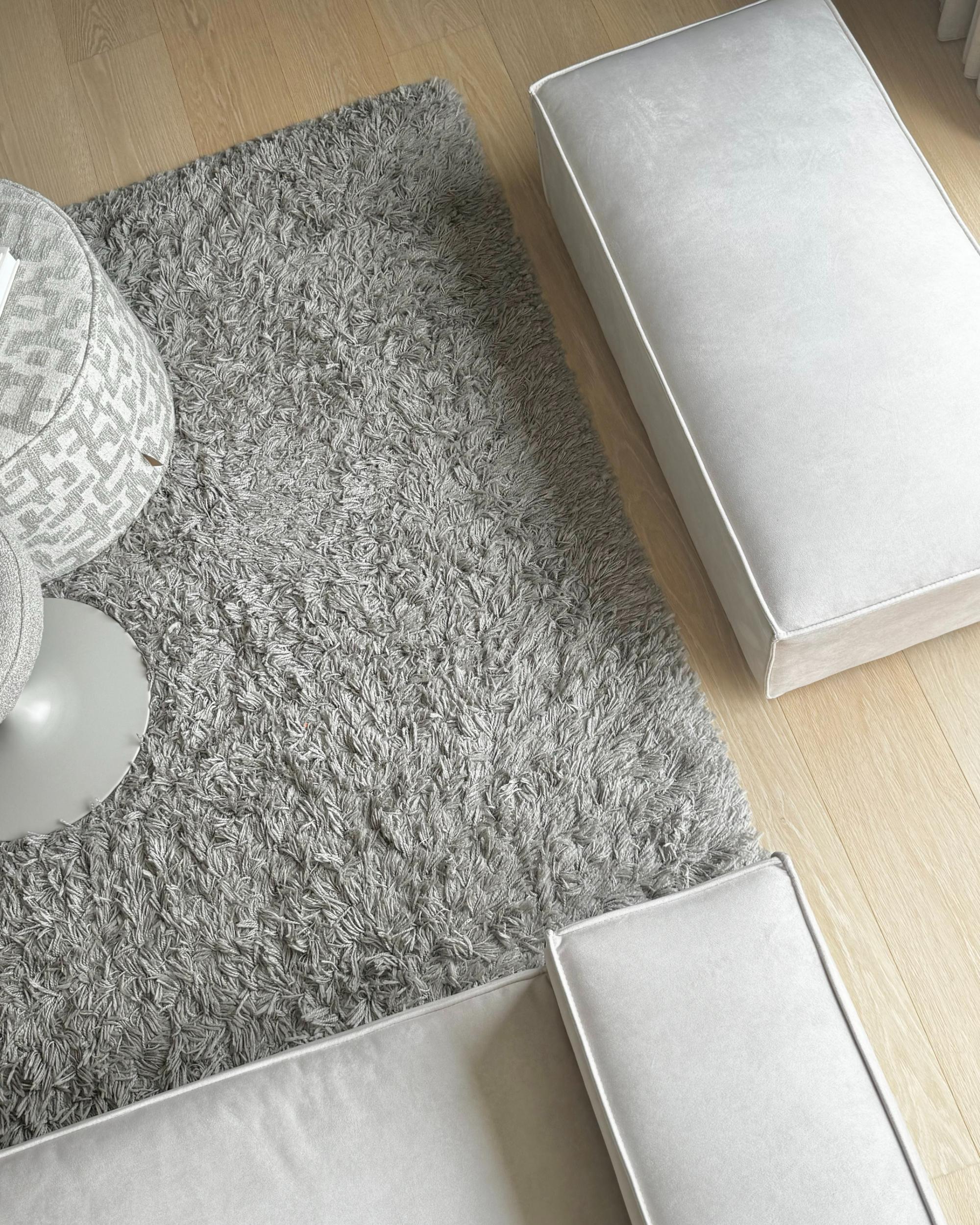Modulaire hoekbank 2-zits HELLNAR Fluweel Lichtbeige met ottomaan linkszijdig
