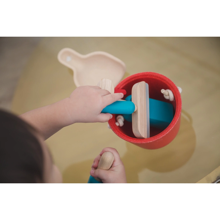 PlanToys Hausputzset