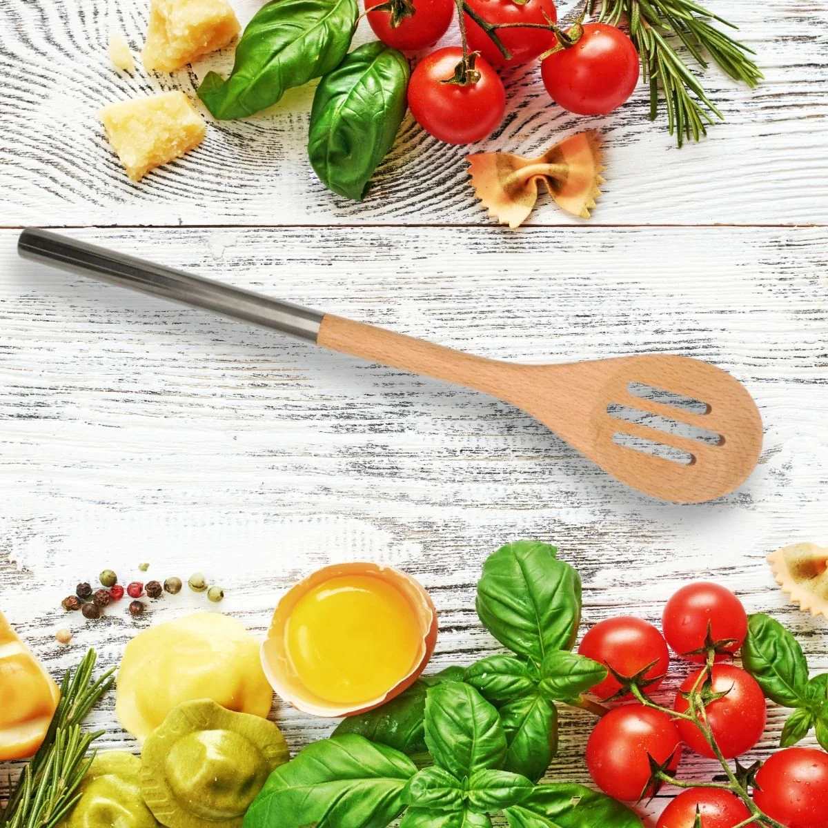 Cuillère en bois ajourée avec manche inox 34 cm en tout Boissellerie F