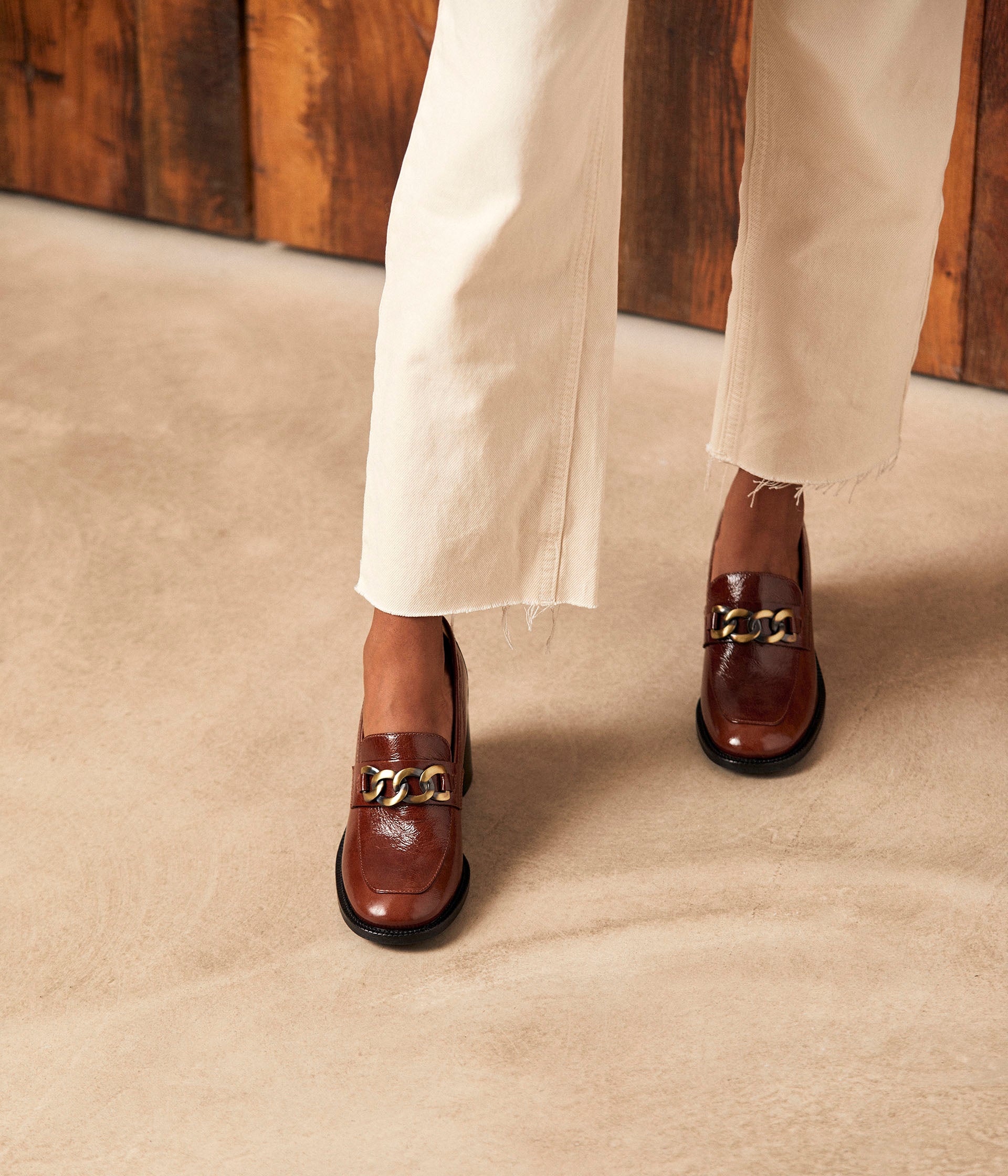 Mocassins verni marron Ariane