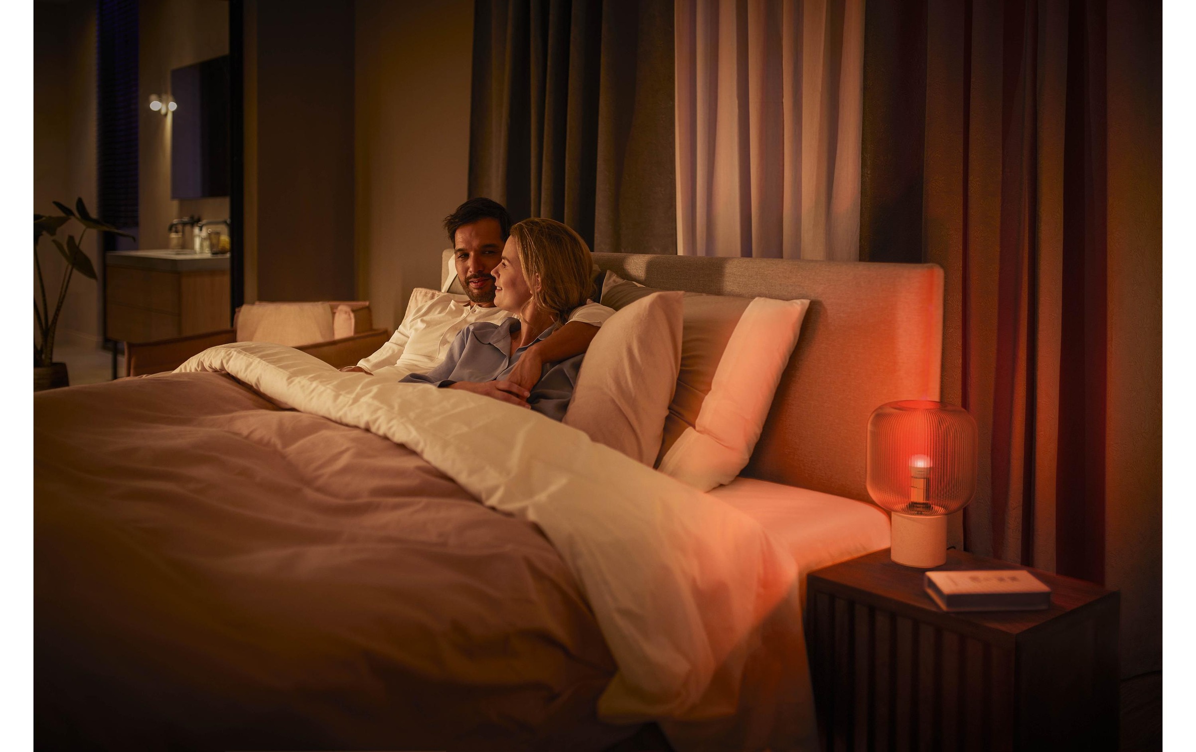 Philips Hue LED-Leuchtmittel »White & Co« E14 Farbwechsler