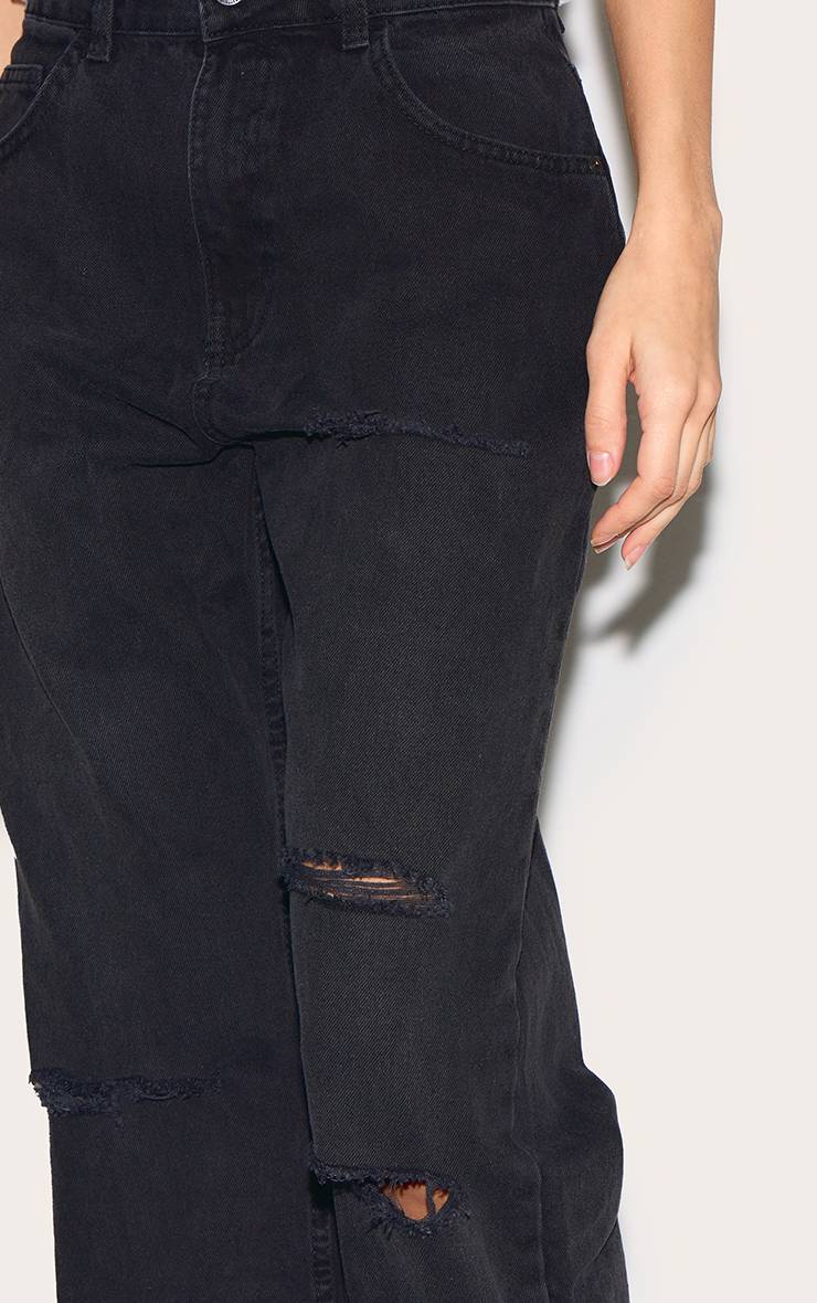 Noir Délavé Prettylittlething Jean Droit Déchiré À Jambe Droite