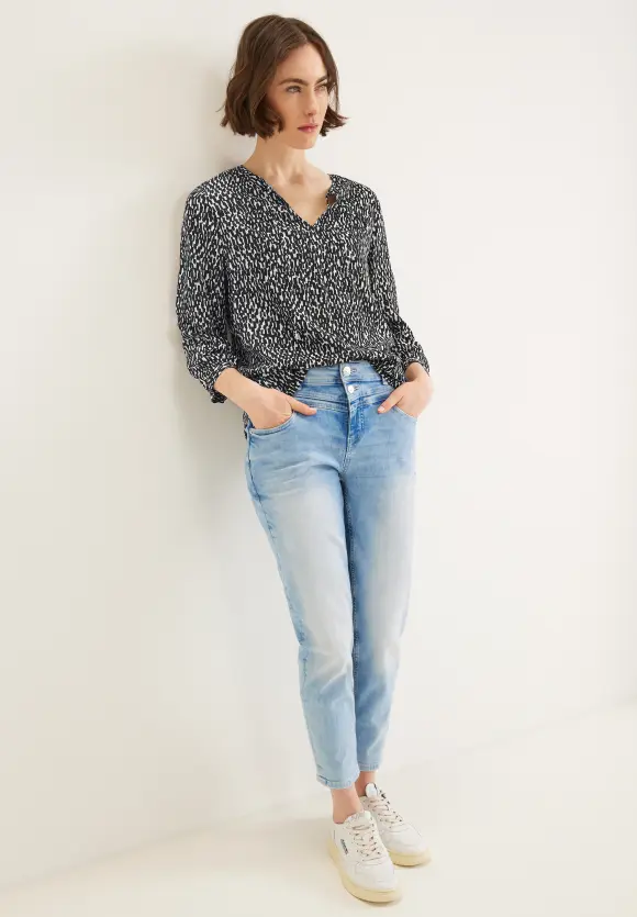 Printbluse mit Smokdetails - Black