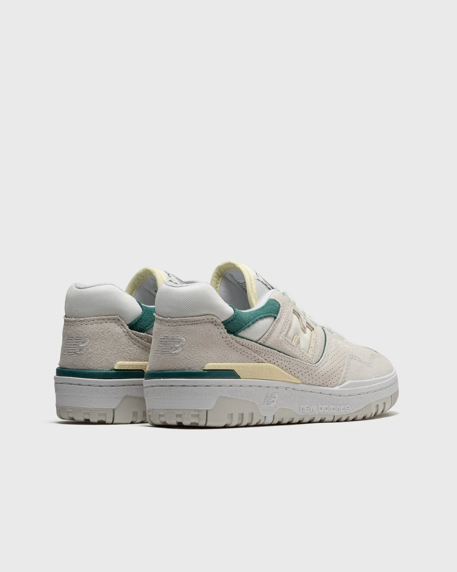 New Balance WMNS 550 AA
