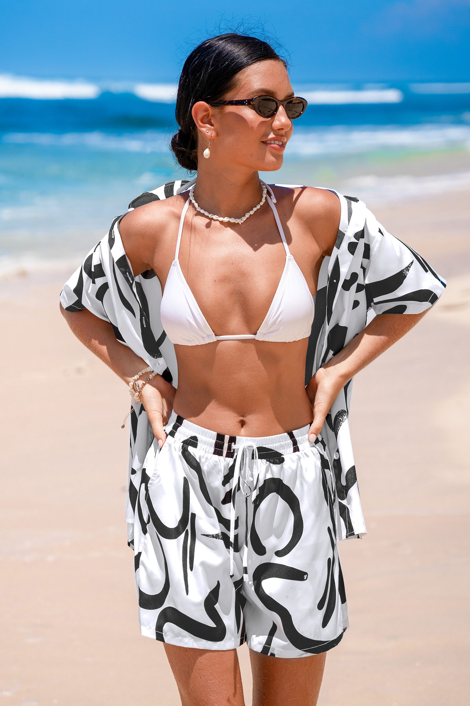Chemise et short abstrait noir et blanc