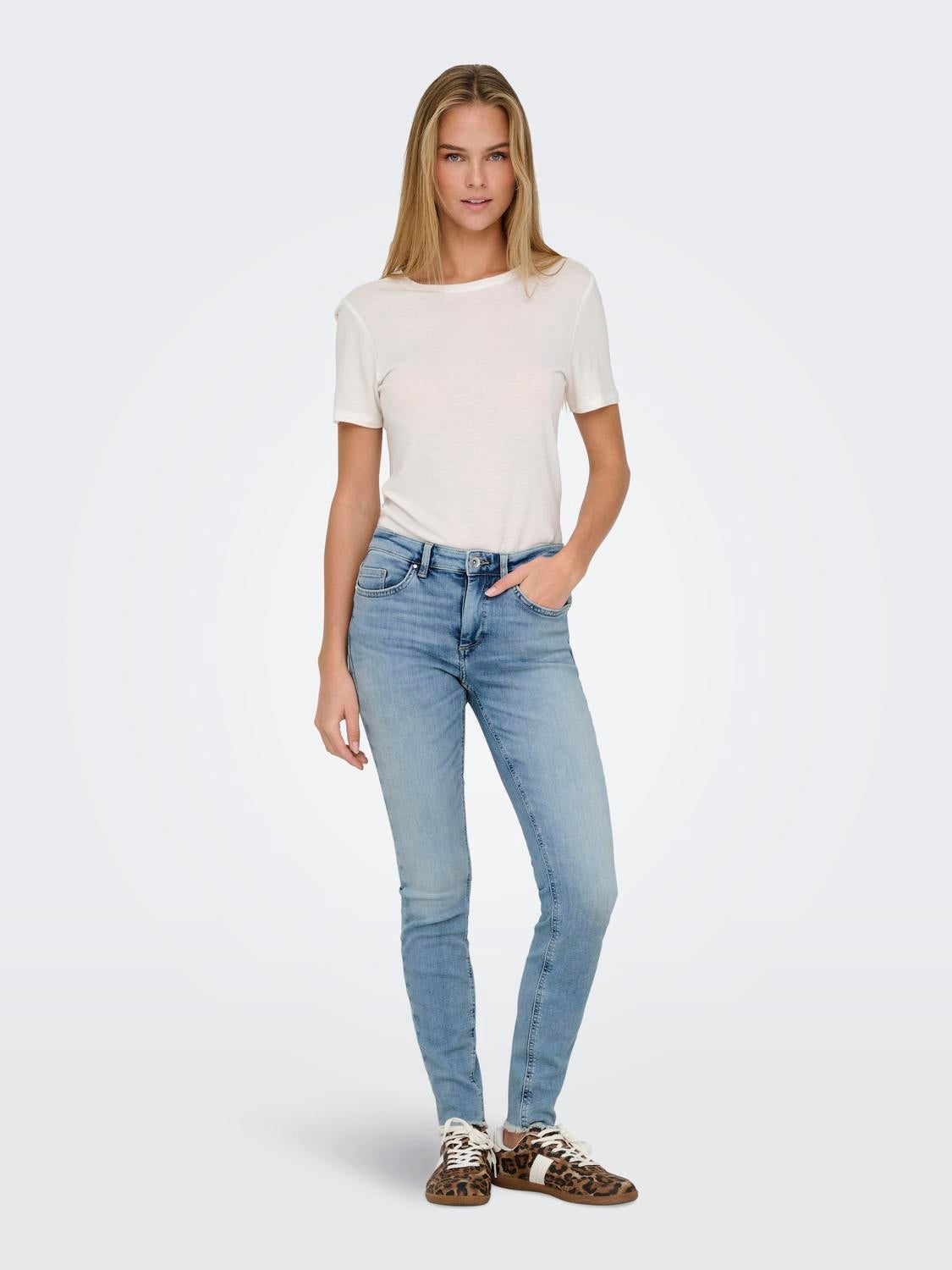 ONLBLUSH Mittlere Taille Skinny Fit Jeans Light Medium Blue Denim