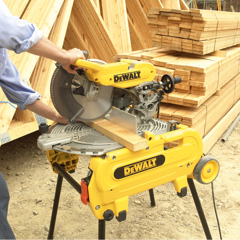 DeWALT D27107XPS-QS combinatiezaag TGS 2.000W 305mm met XPS-indicator