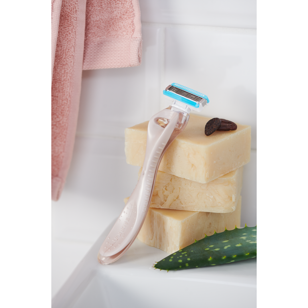 Wilkinson Woman Scheermes Intuition Sensitive Touch (1 set)