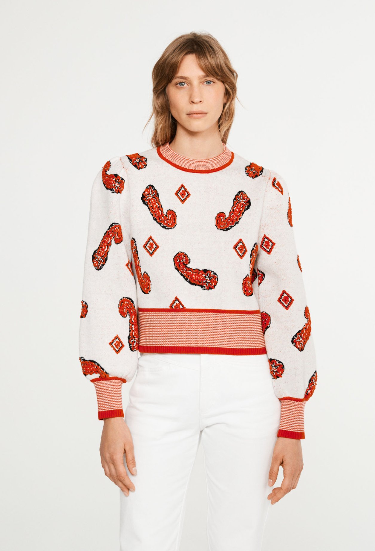 Pull motifs paisley