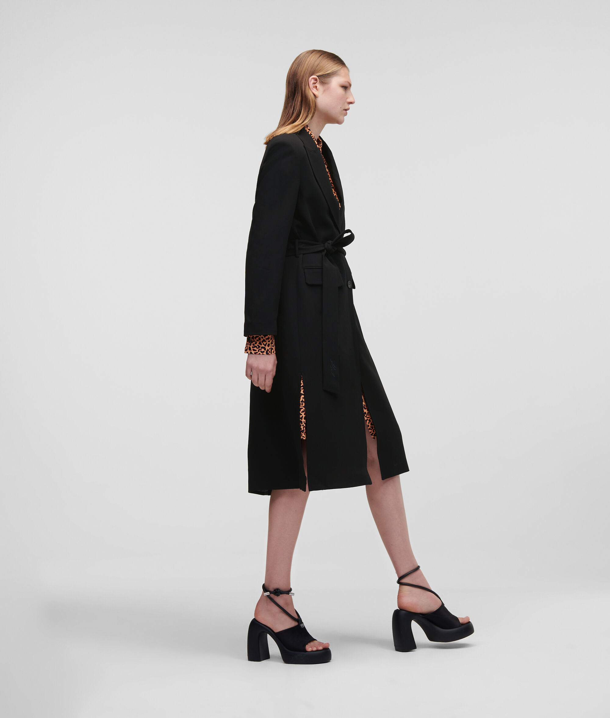 MANTEAU HABILLÉ