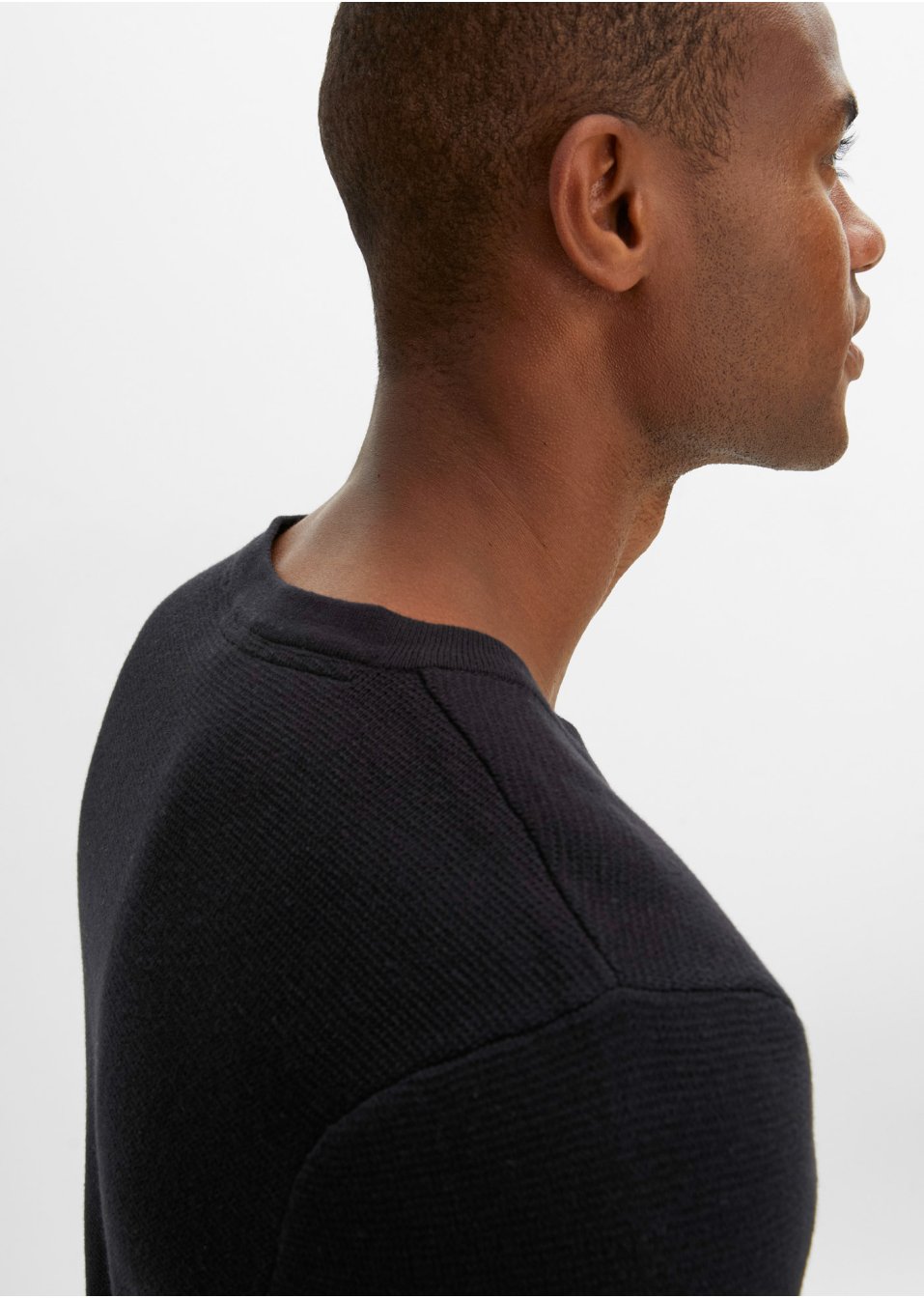 Pull avec col en V Essential