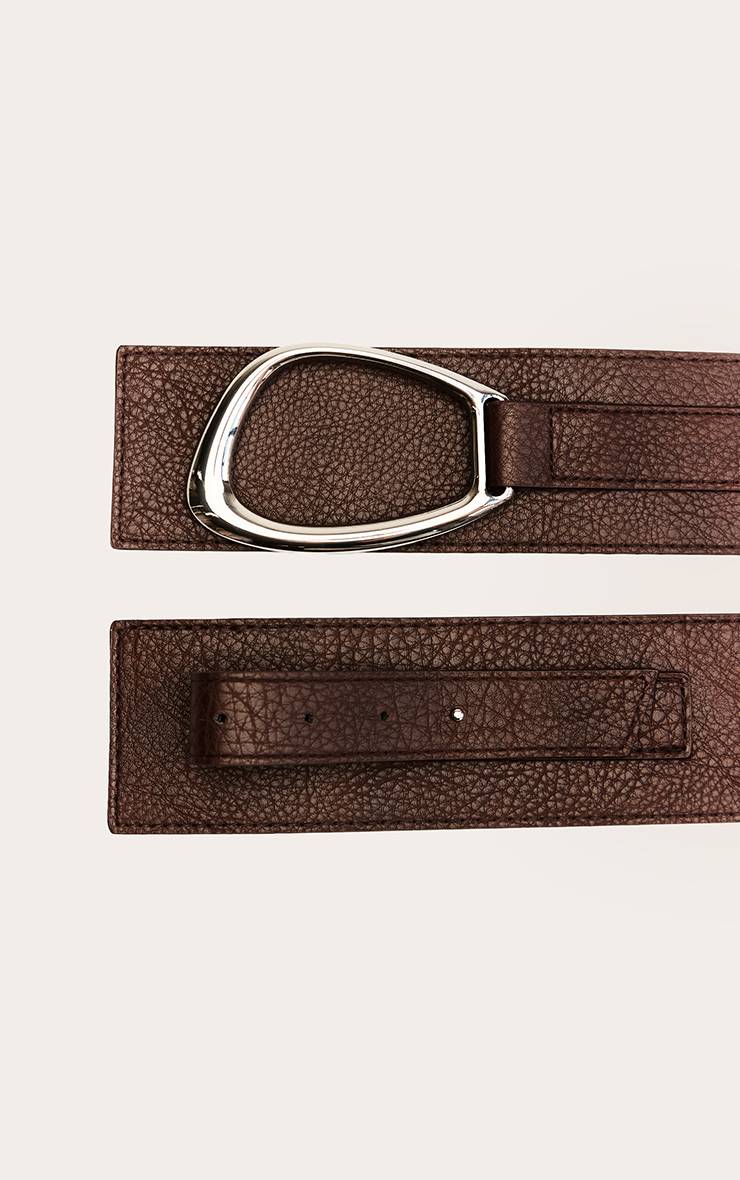 Chocolat Ceinture Épaisse Superposée Avec Grande Boucle Argentée