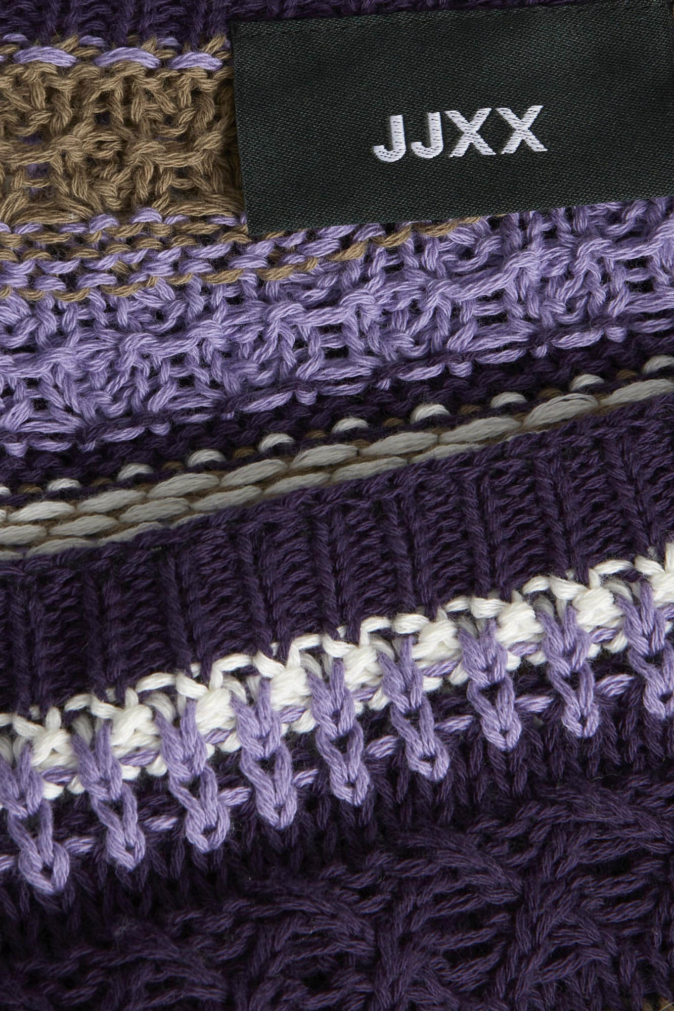 Suéter feminino multicolorido de tricô médio