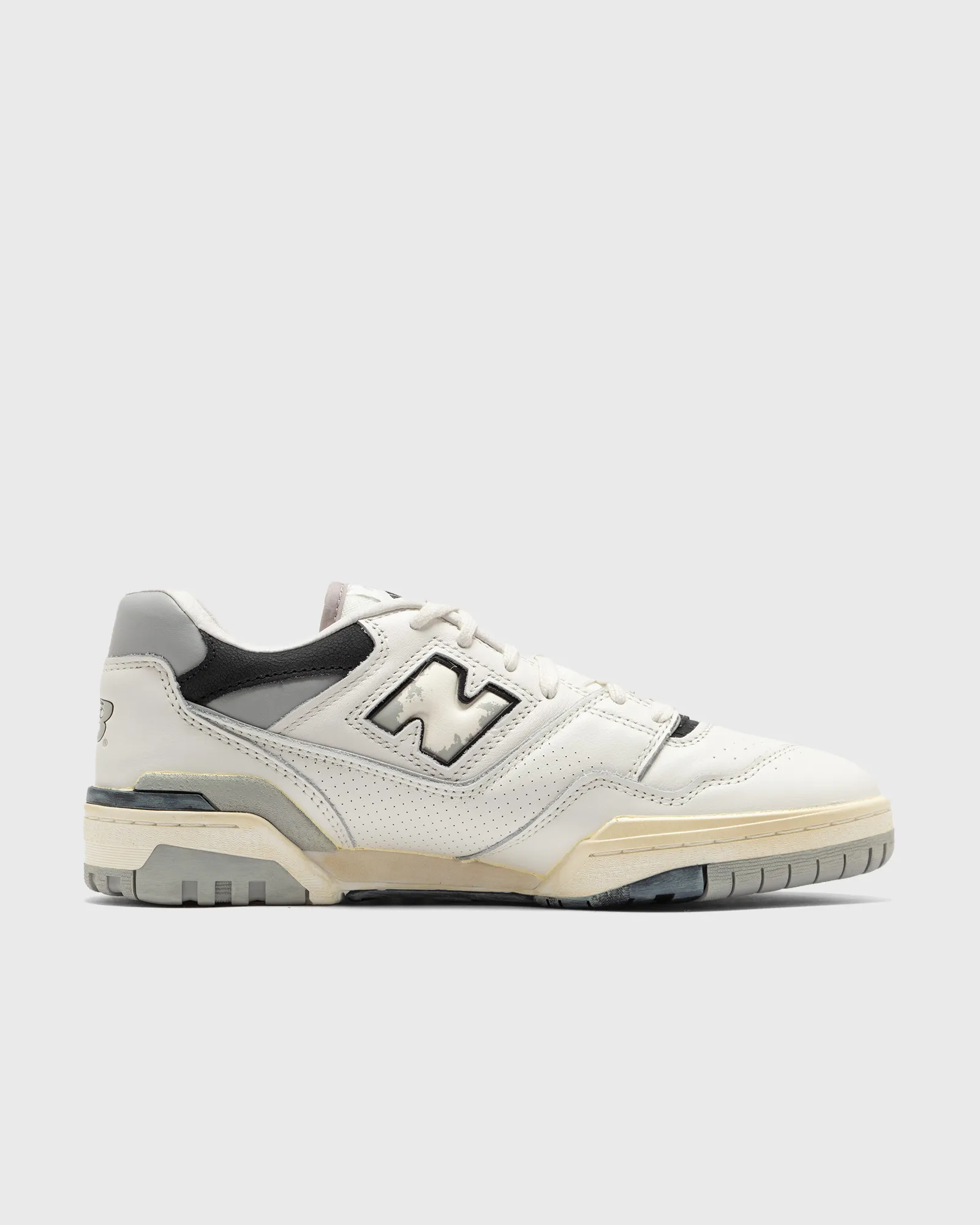 New Balance 550
