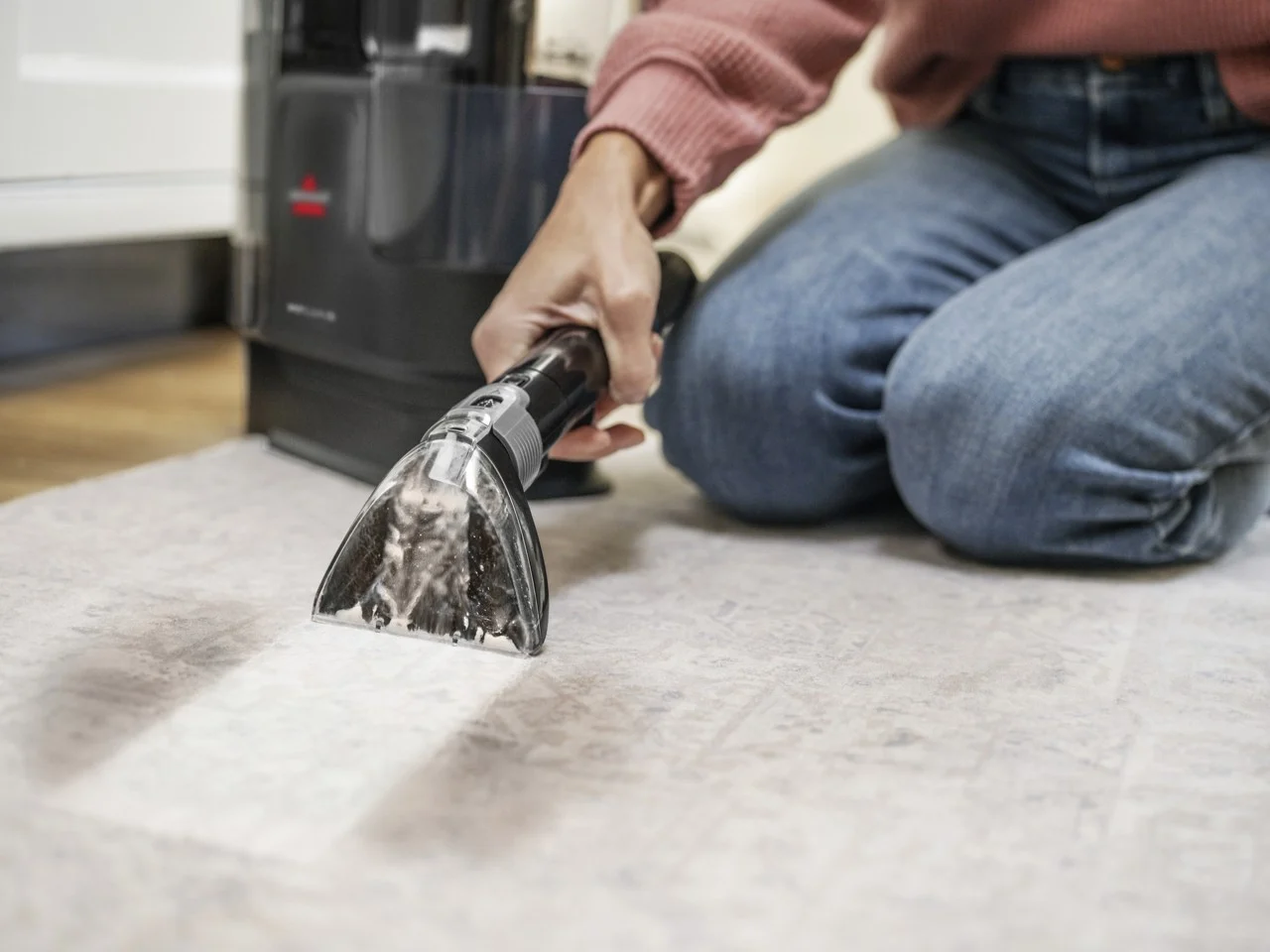 Bissell - SpotClean C5 Select - Effektiv og Kompakt Pletfjerner til Tæpper og Møbler