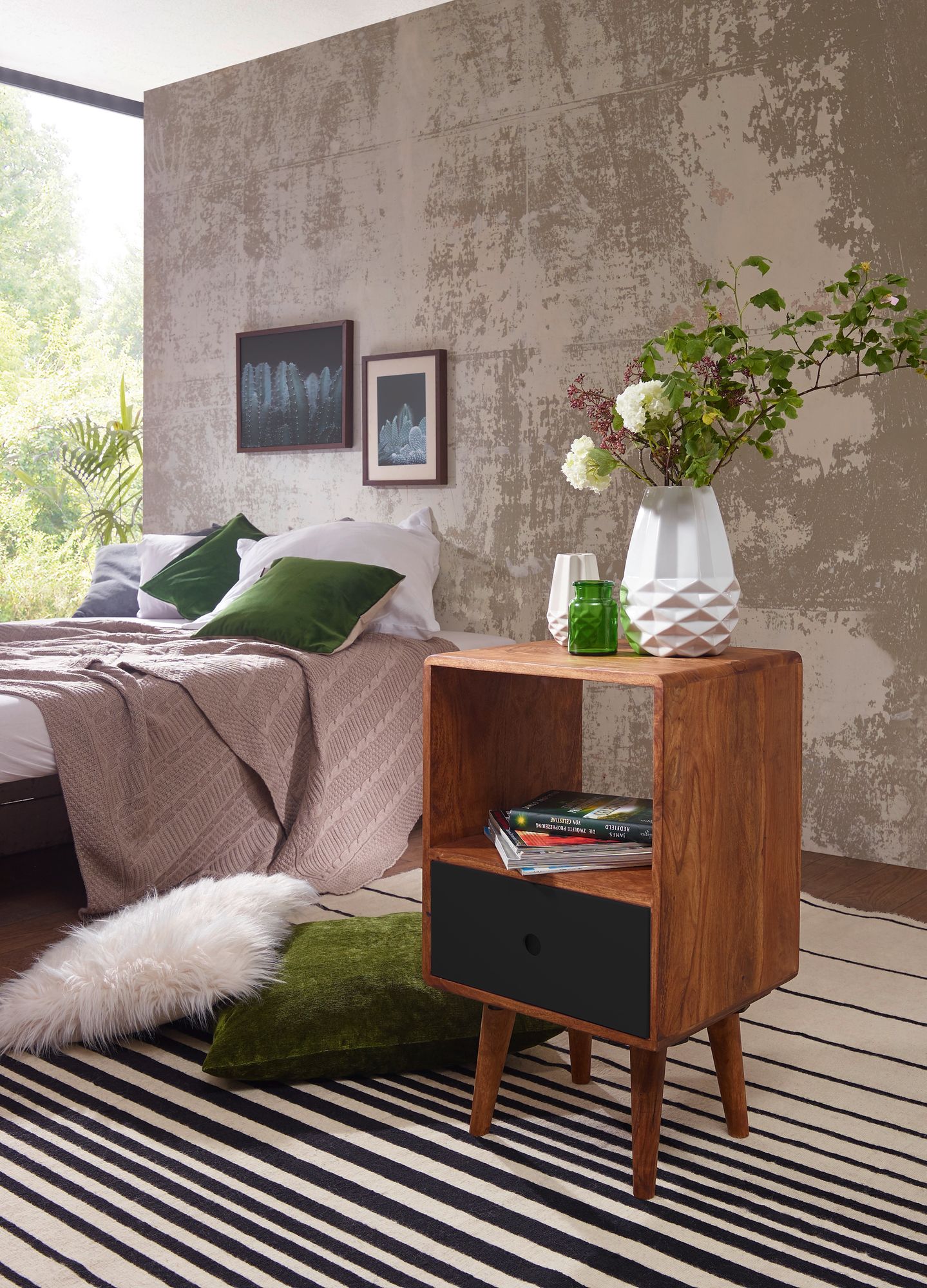 KADIMA DESIGN Retro Nachttisch aus Sheesham-Holz, 70 cm - Für Boxspringbetten, Vintage-Stil