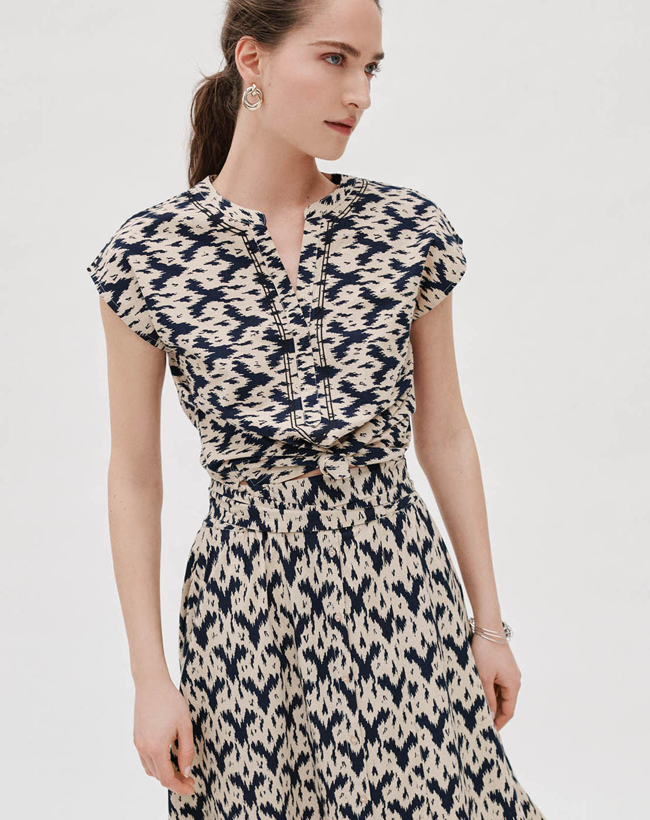 Caroll Top Paulane imprimé marine/beige