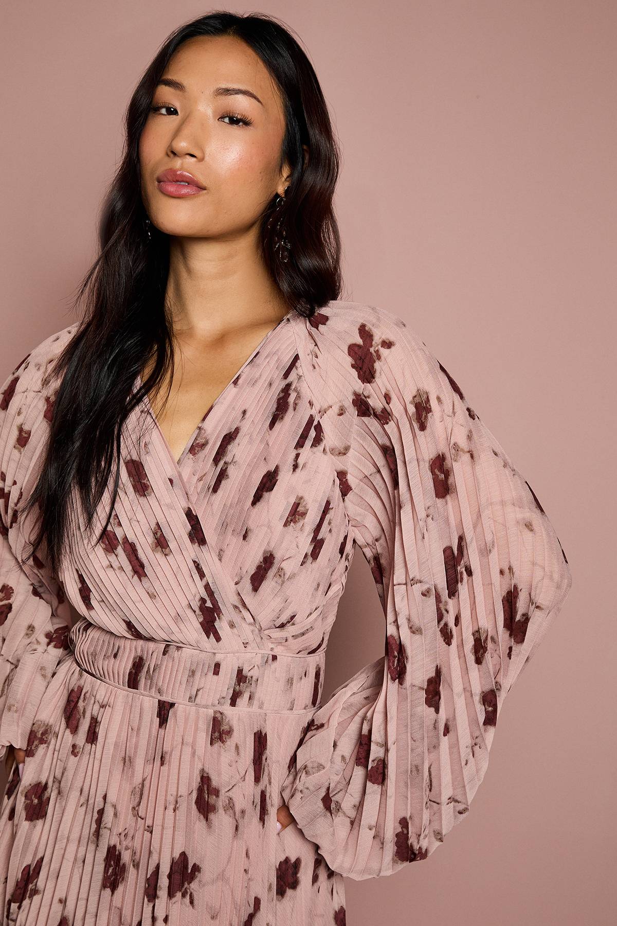 Coast Robe Midi Portefeuille en Mousseline Plissée à Manches Longues