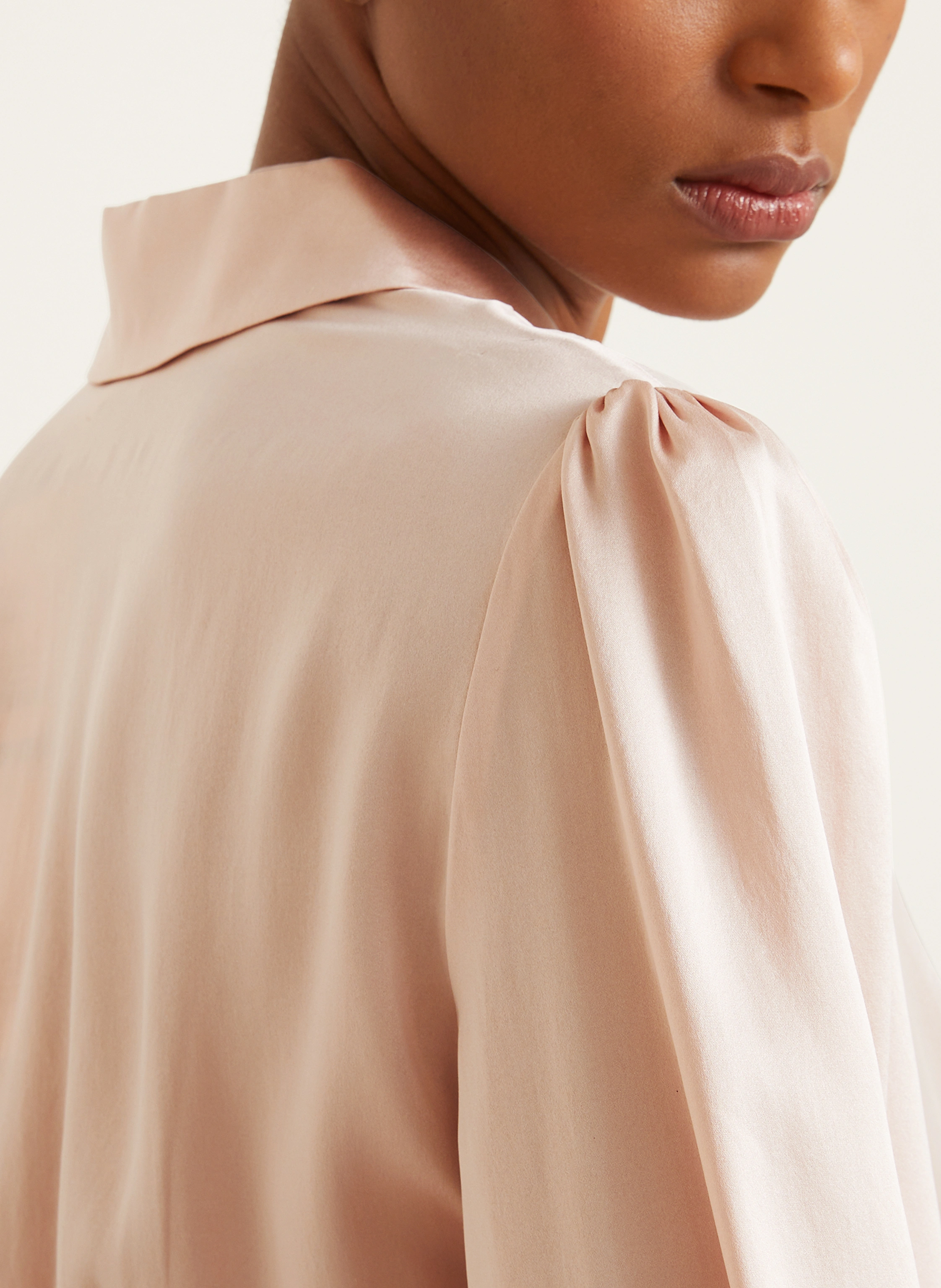 ZIMMERMANN Cropped-Wickelbluse aus Seide