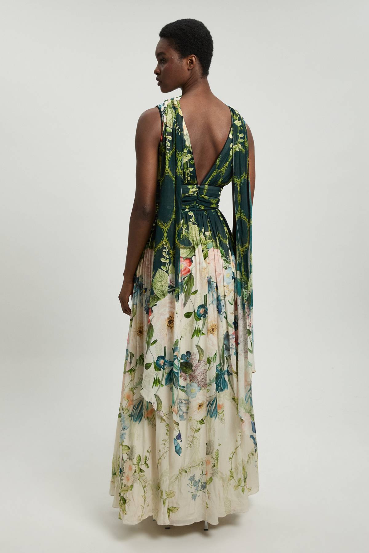 KarenMillen Robe Maxi En Georgette Froissée À Imprimé Floral Et Col Licou