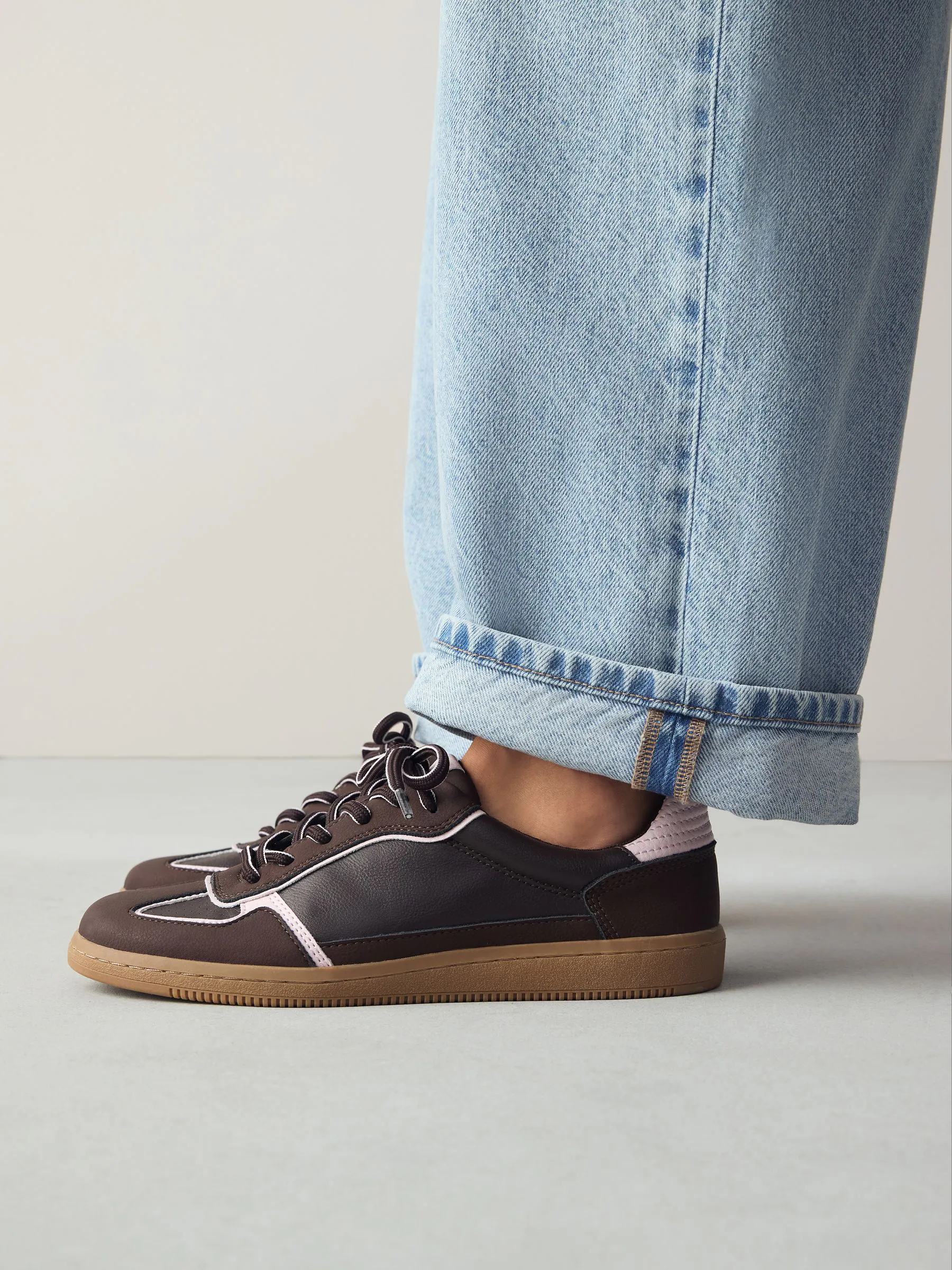 Chocoladebruin - Sneaker met veters