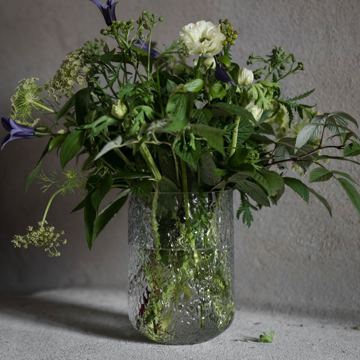 Glassvase 18 cm, mønstret glass