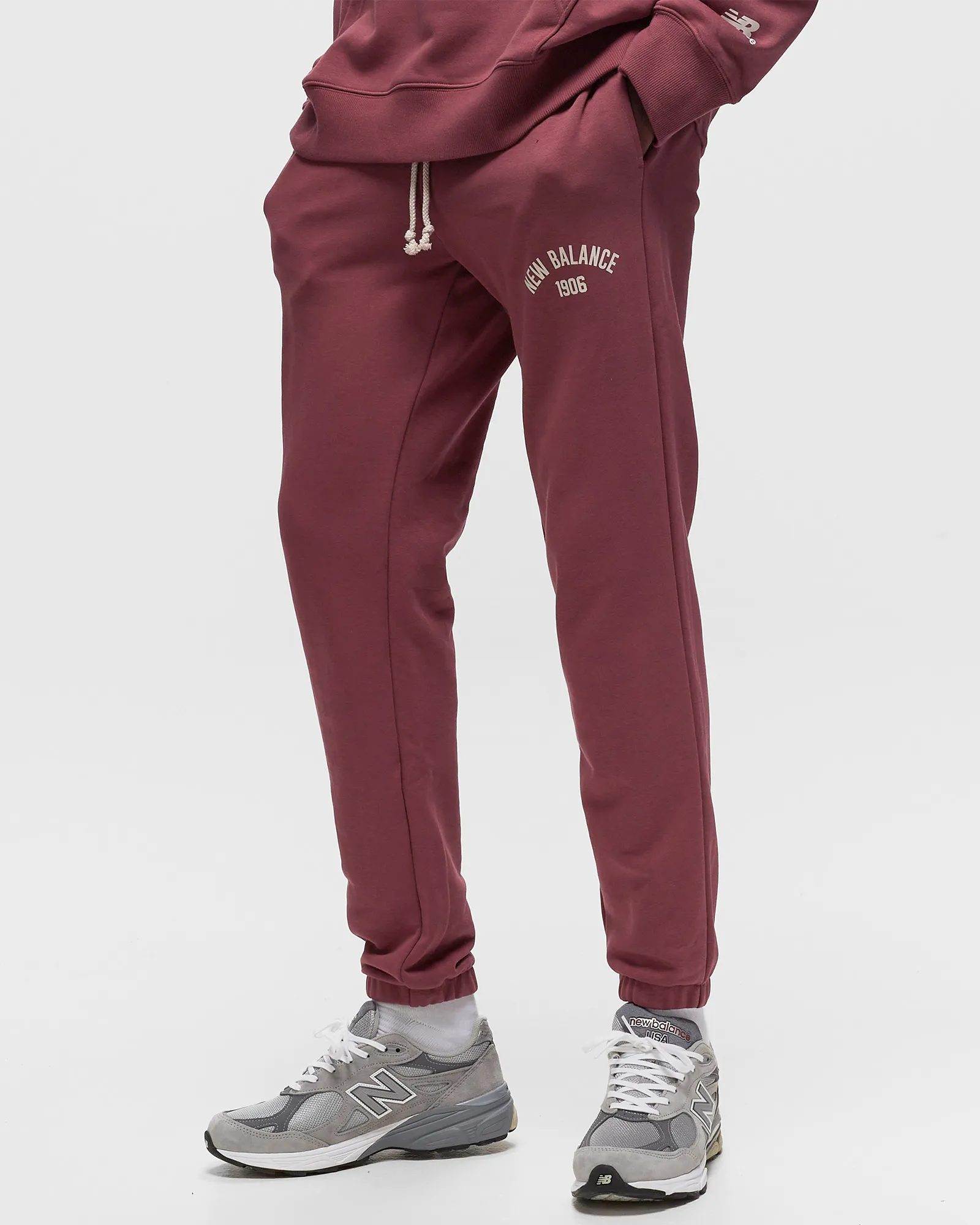 Calça de moletom New Balance Essentials Varsity