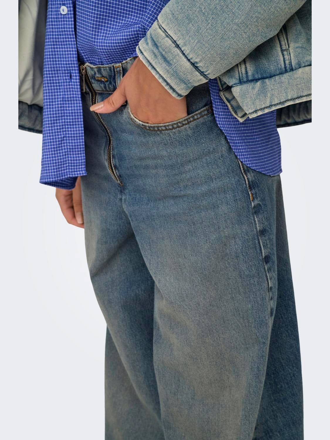 ONLBAXTER Mittlere Taille Weiter Beinschnitt Jeans Medium Blue Denim