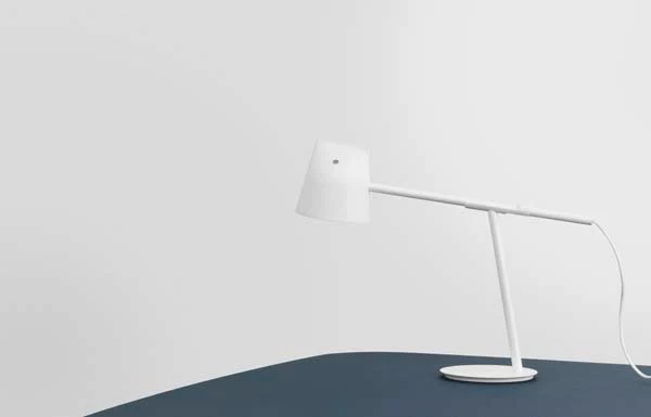 Normann Copenhagen  Momento bordlampe, hvid - H: 44 cm.