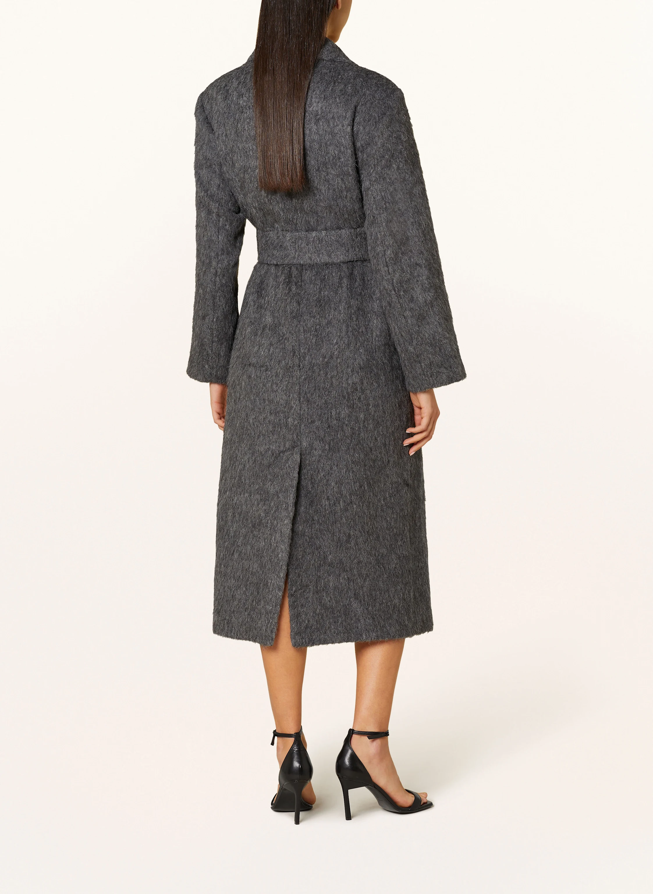 ALMADA LABEL Mantel IVY