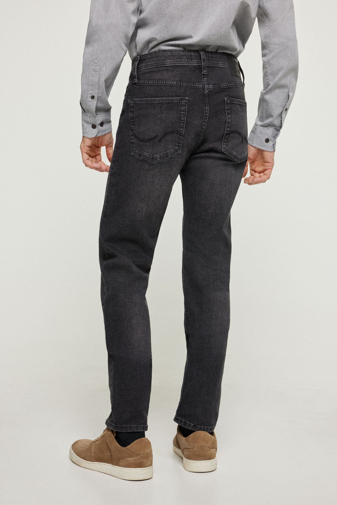 Calça jeans Mike com corte afunilado