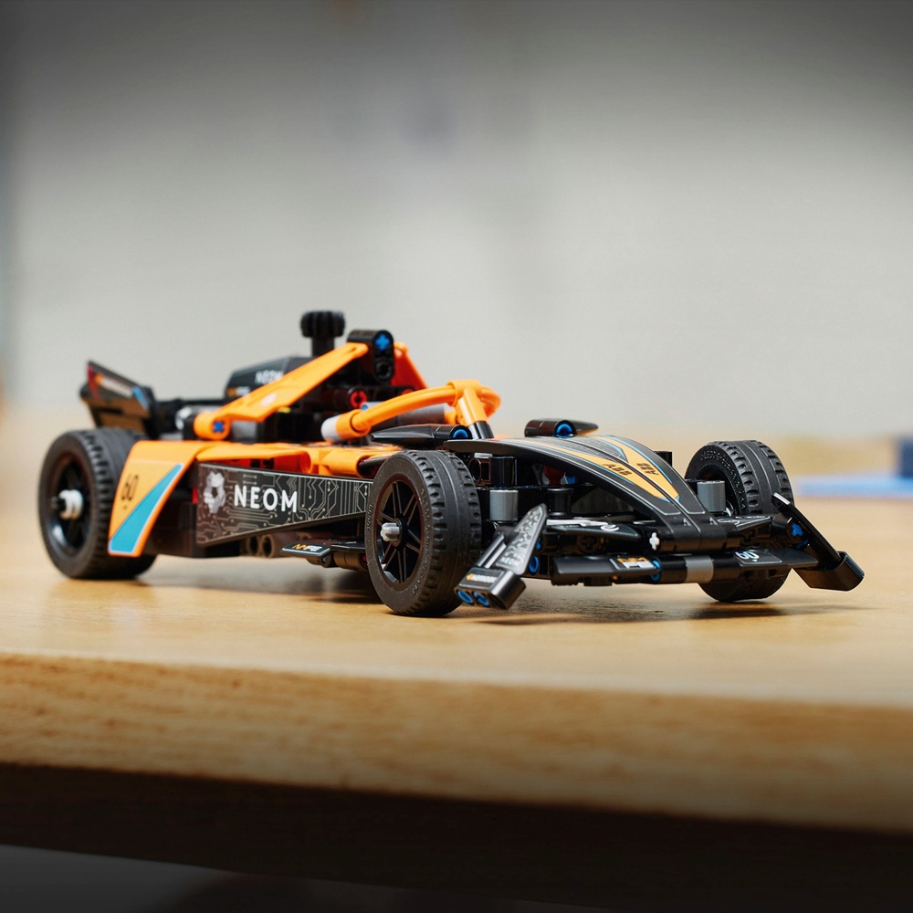 LEGO Technic 42169 NEOM McLaren Formel-E-Team-Rennwagen