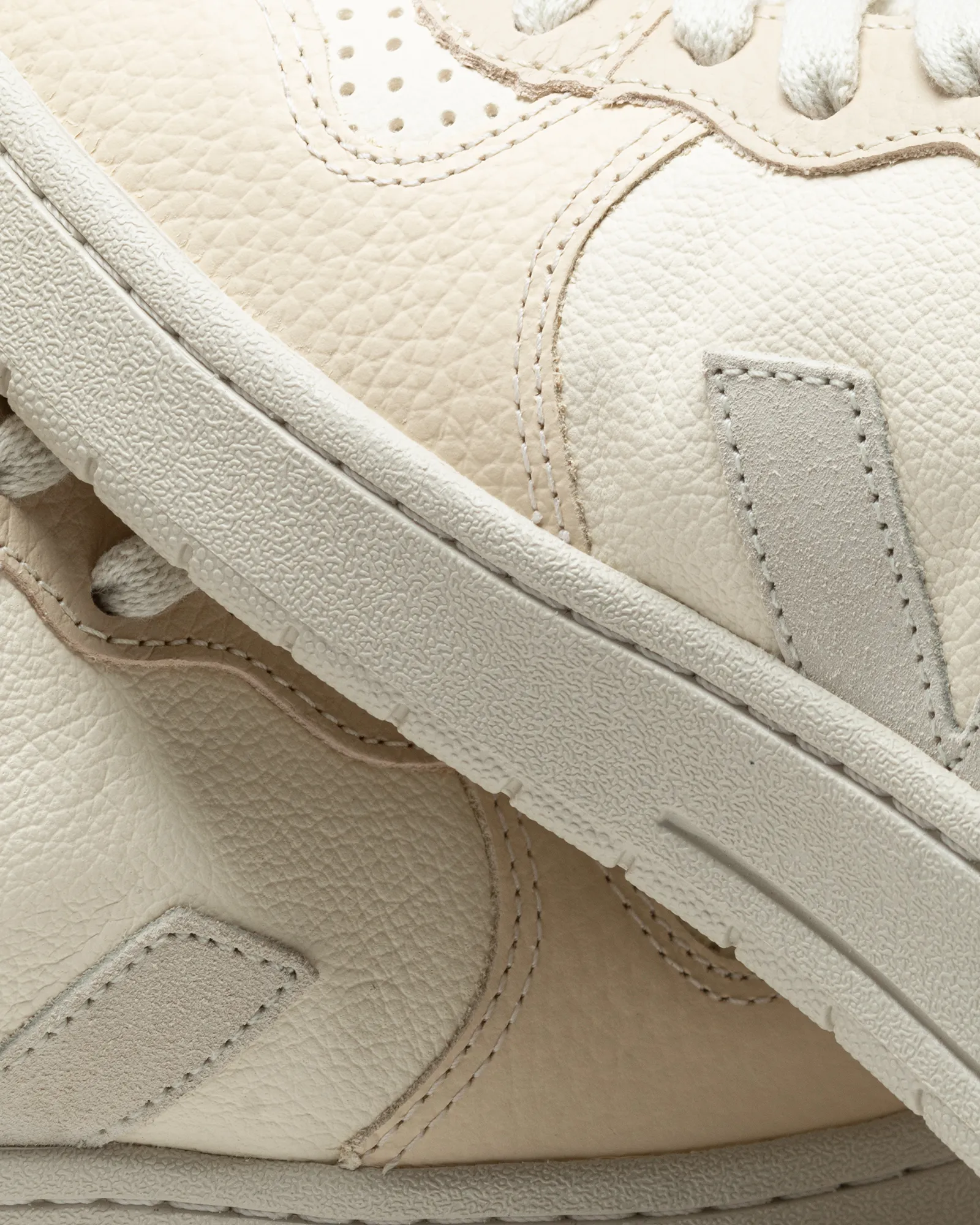 Veja V-15 CHFREE L