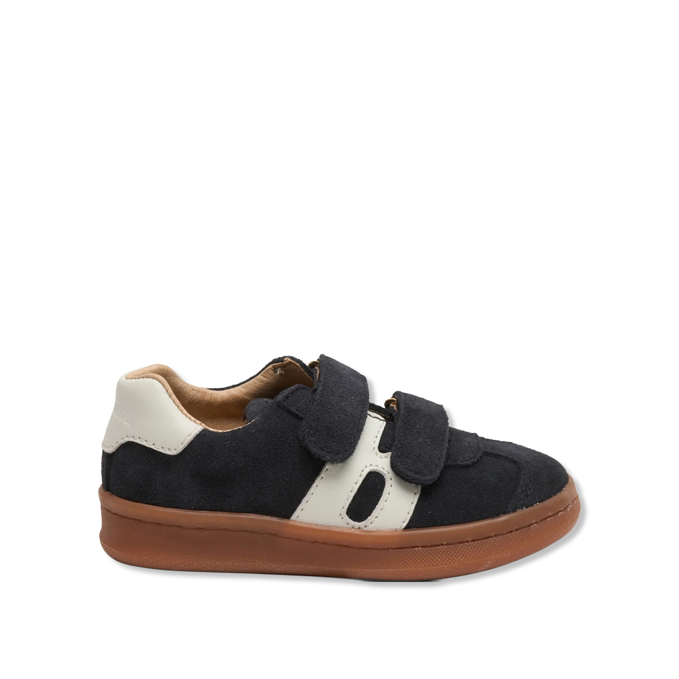 Bay v sneakers