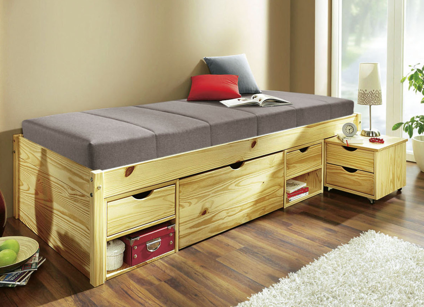 Funktionsbett aus massivem Kiefernholz