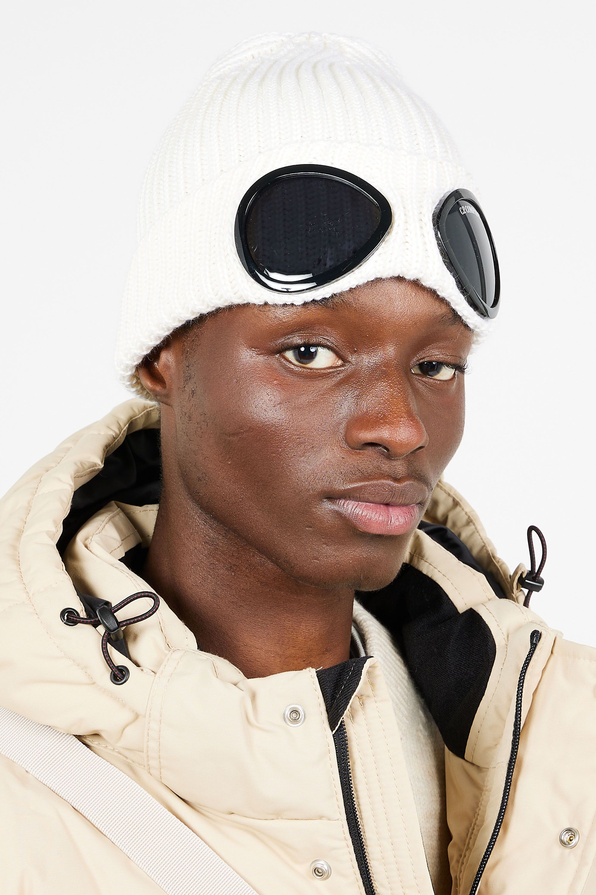 C.P. COMPANY Bonnets  EXTRAFINE MERINO WOOL GOGGLE BEANIE Blanc