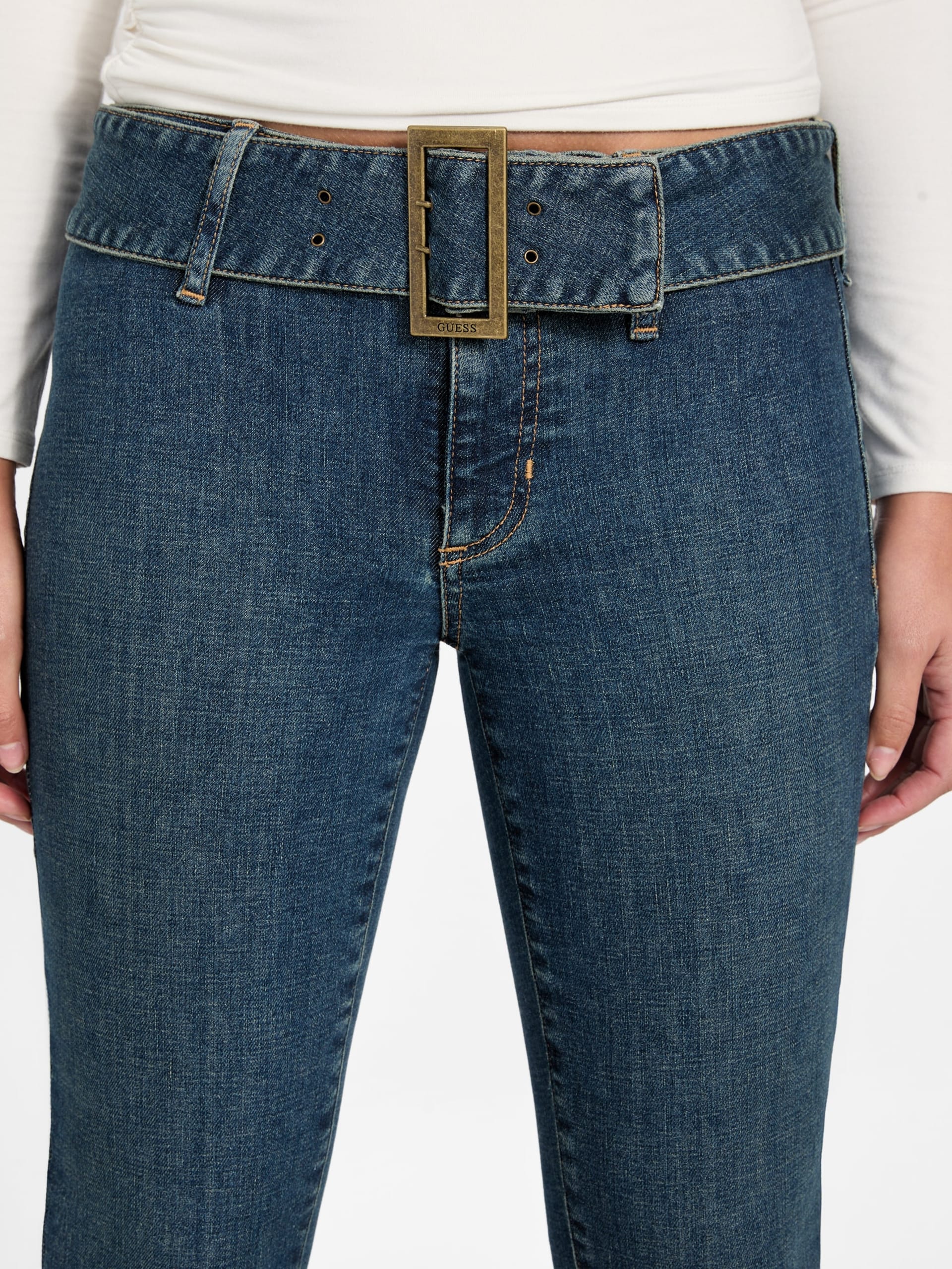 Calça jeans flare com cinto Eco Franki