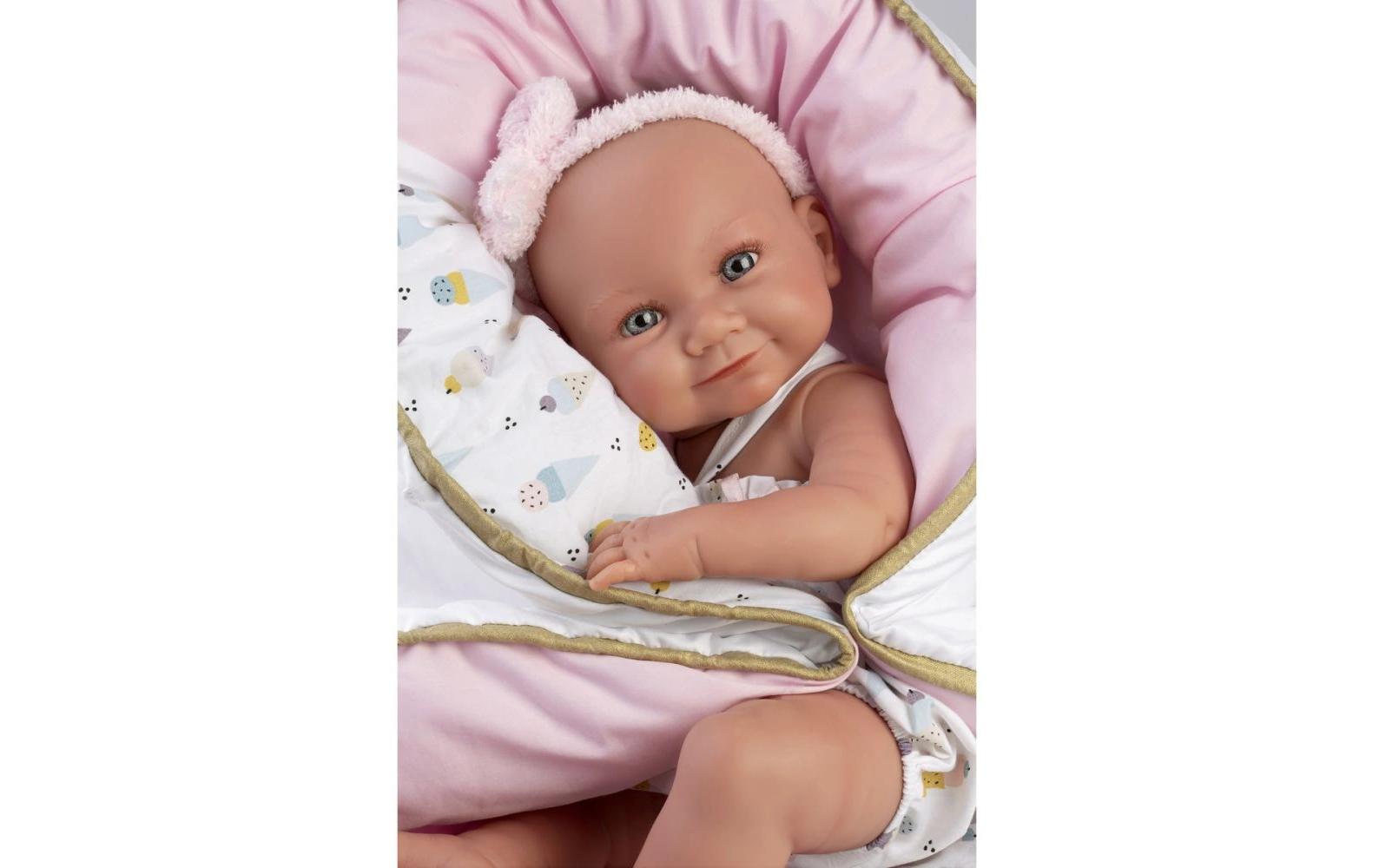 Babypuppe Nica im Kuschelnest 40 cmNew Born Puppe mit weichem Stoffkörper