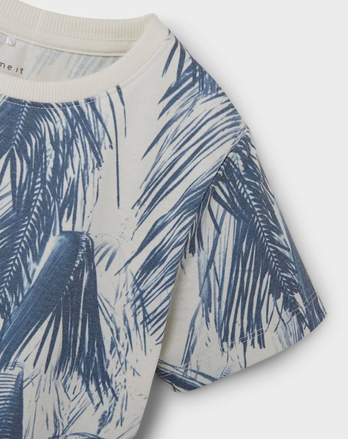 T-Shirt NKMFILES PALM LEAVES in jet stream