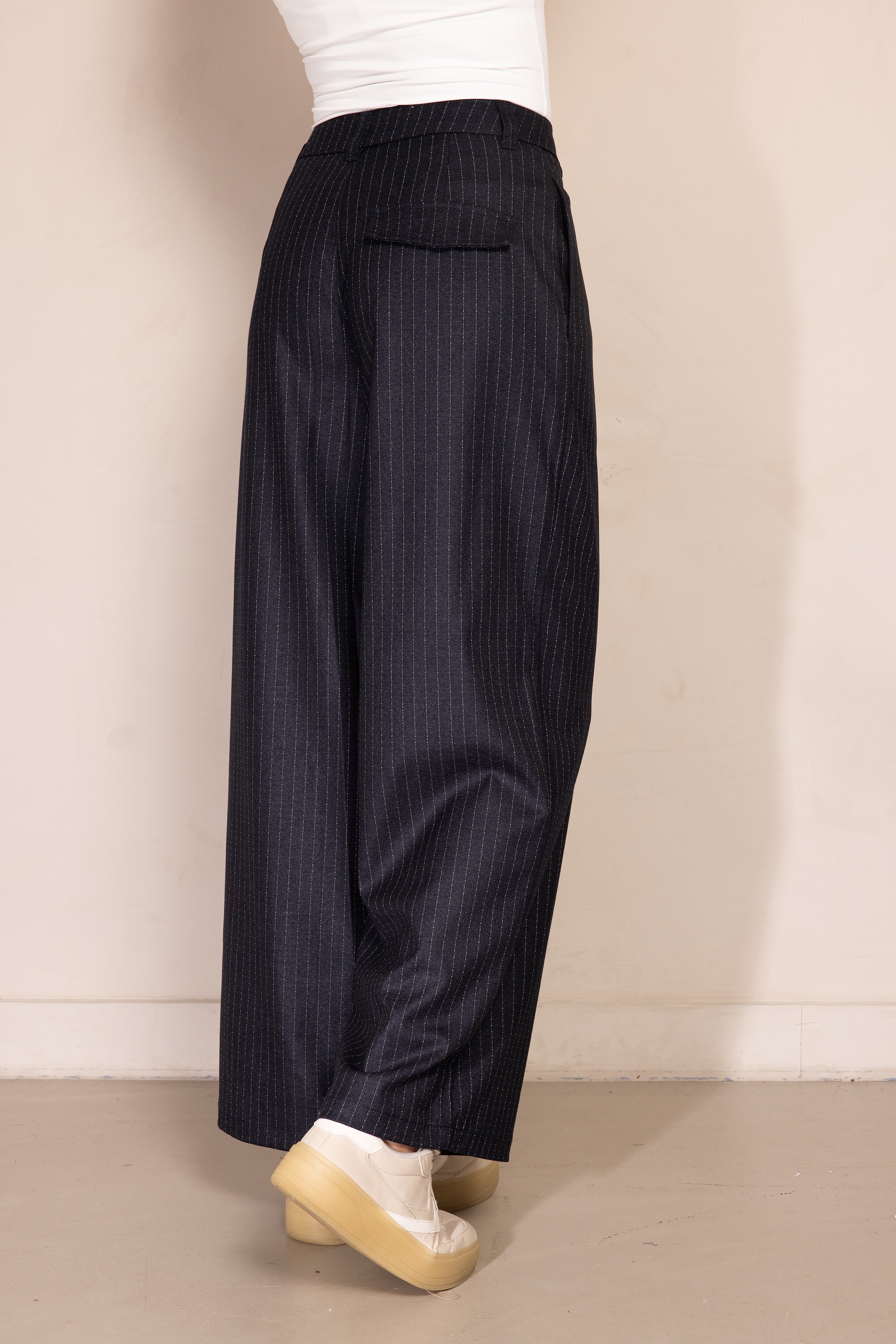 Zhrill Bundfaltenhose »GRETA Hose«  mit Nadelstreifen, weite Passform