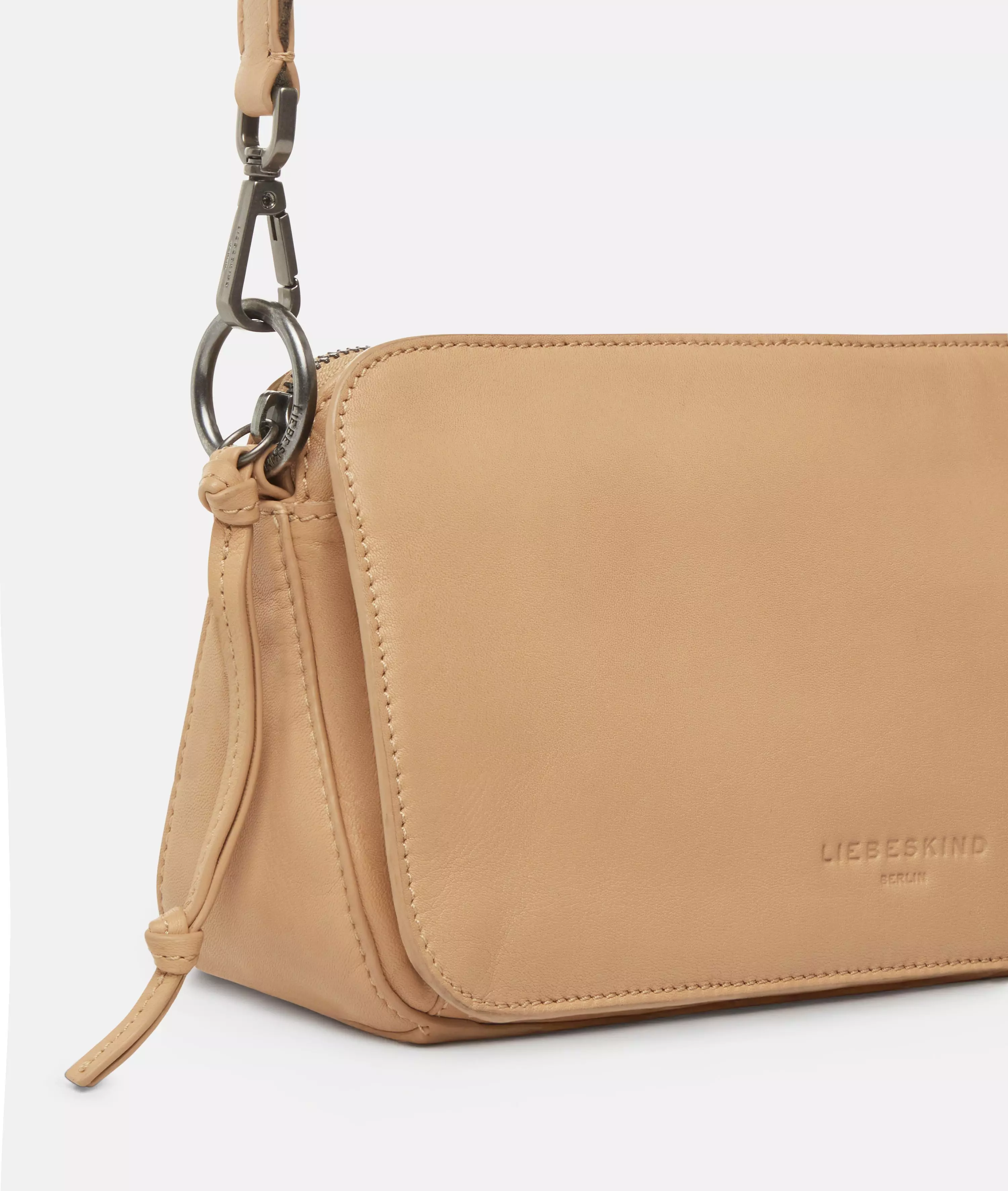 Clarice Crossbody M Spacious crossbody bag made from sheepskin