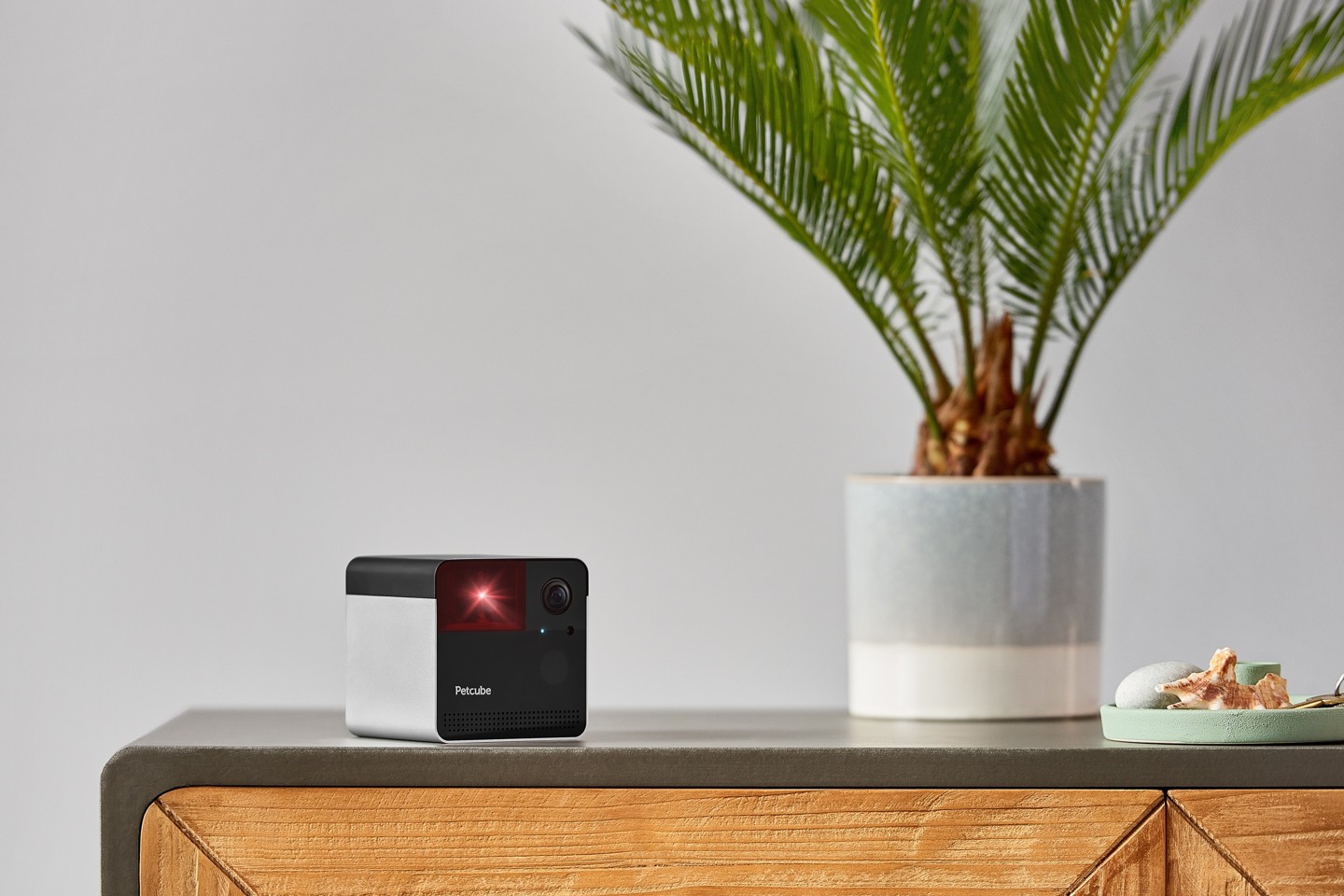 PETCUBE - PLAY 2 Smart HD pet Kamera medlaser og to vejs kommunikation 160° kamera vinkel